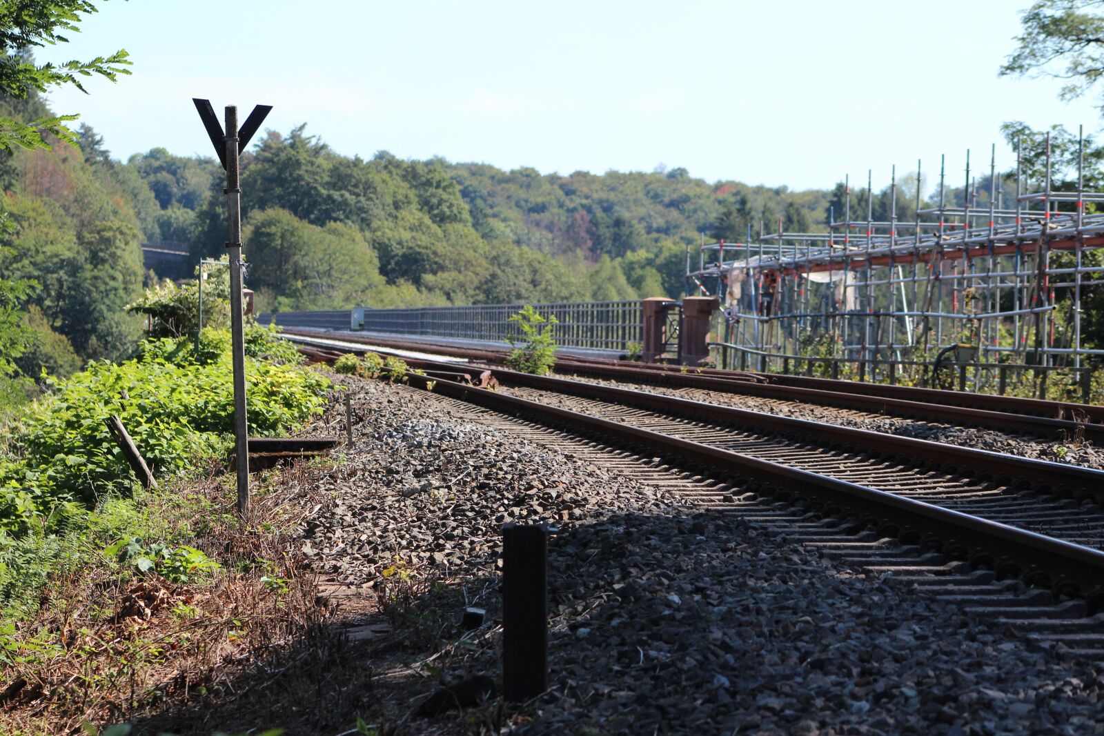 Canon EF75-300mm f/4-5.6 sample photo. Bridge, architecture, steel photography