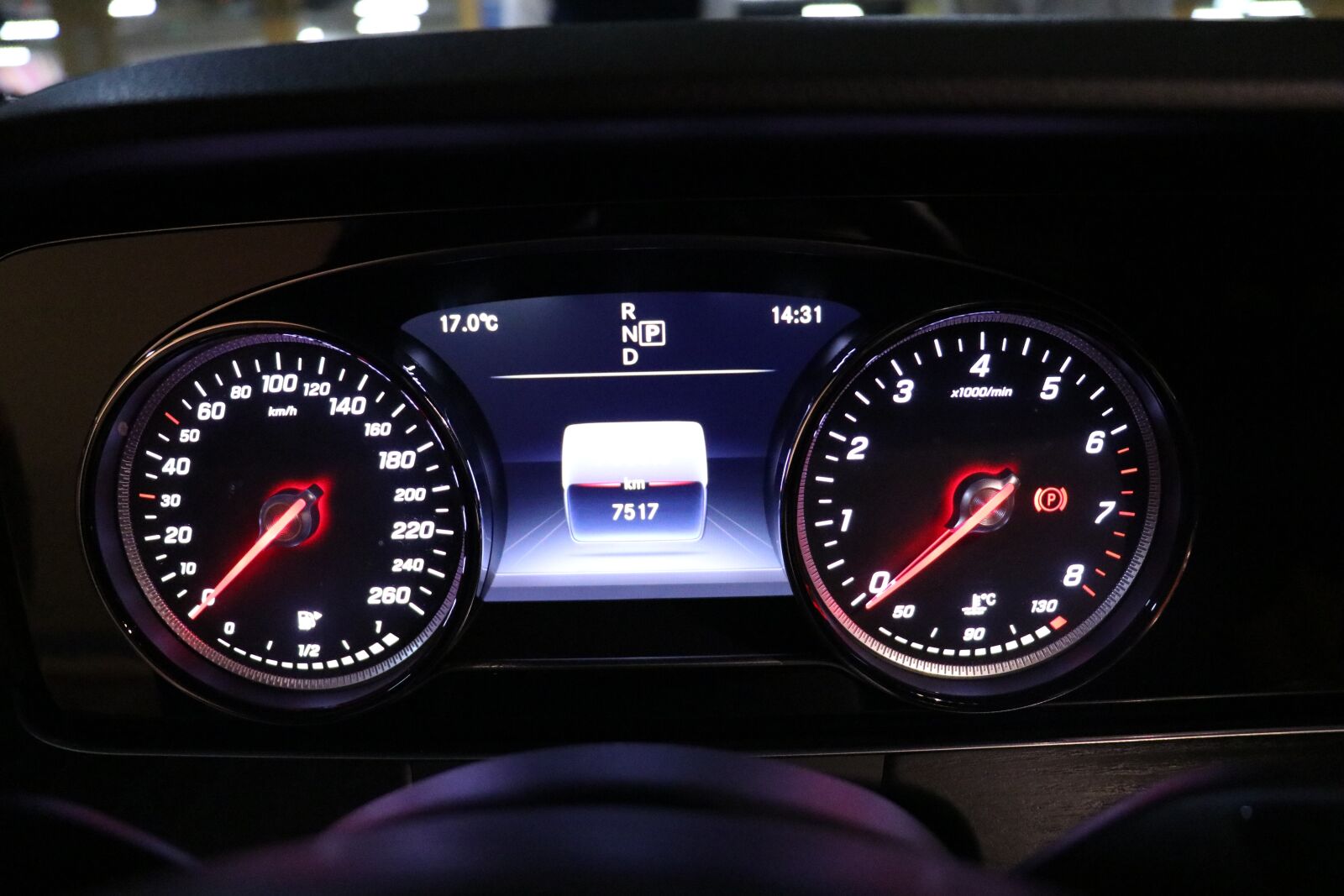 Canon EF-S 18-135mm F3.5-5.6 IS USM sample photo. The instrument panel, car photography