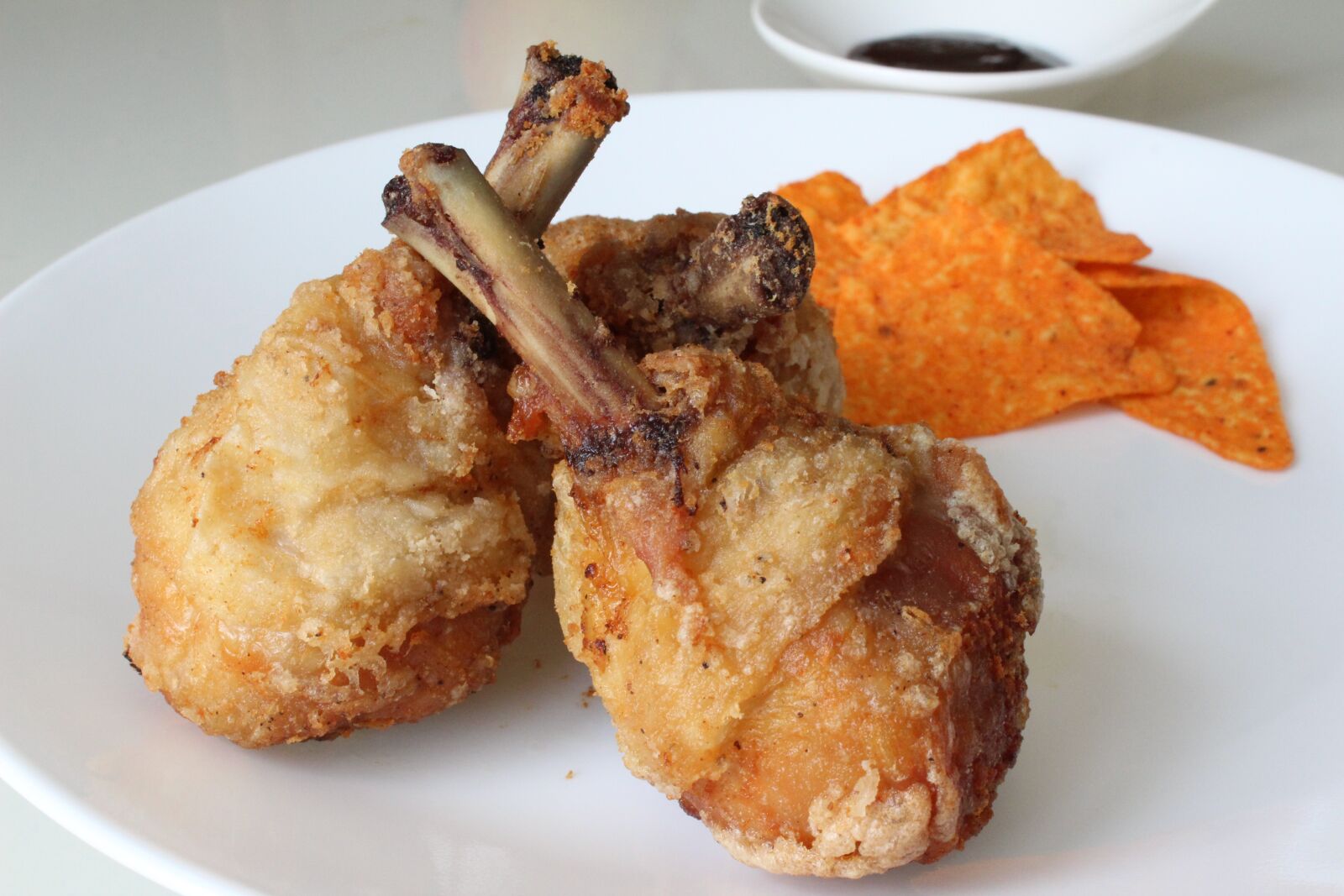 Canon EOS 600D (Rebel EOS T3i / EOS Kiss X5) sample photo. Vietnamese food, fried chicken photography