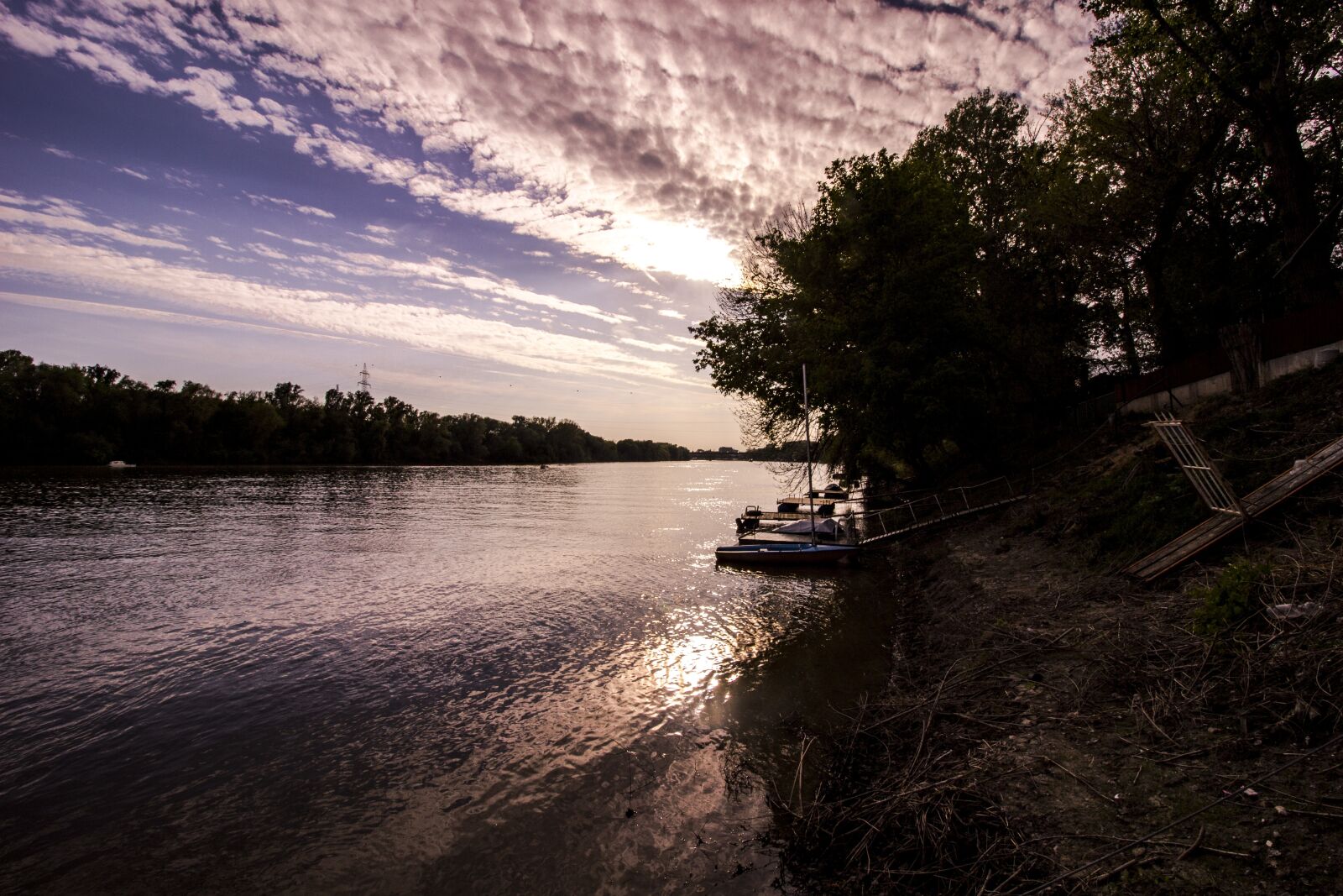 Canon EOS 600D (Rebel EOS T3i / EOS Kiss X5) sample photo. River tisza, part, nature photography