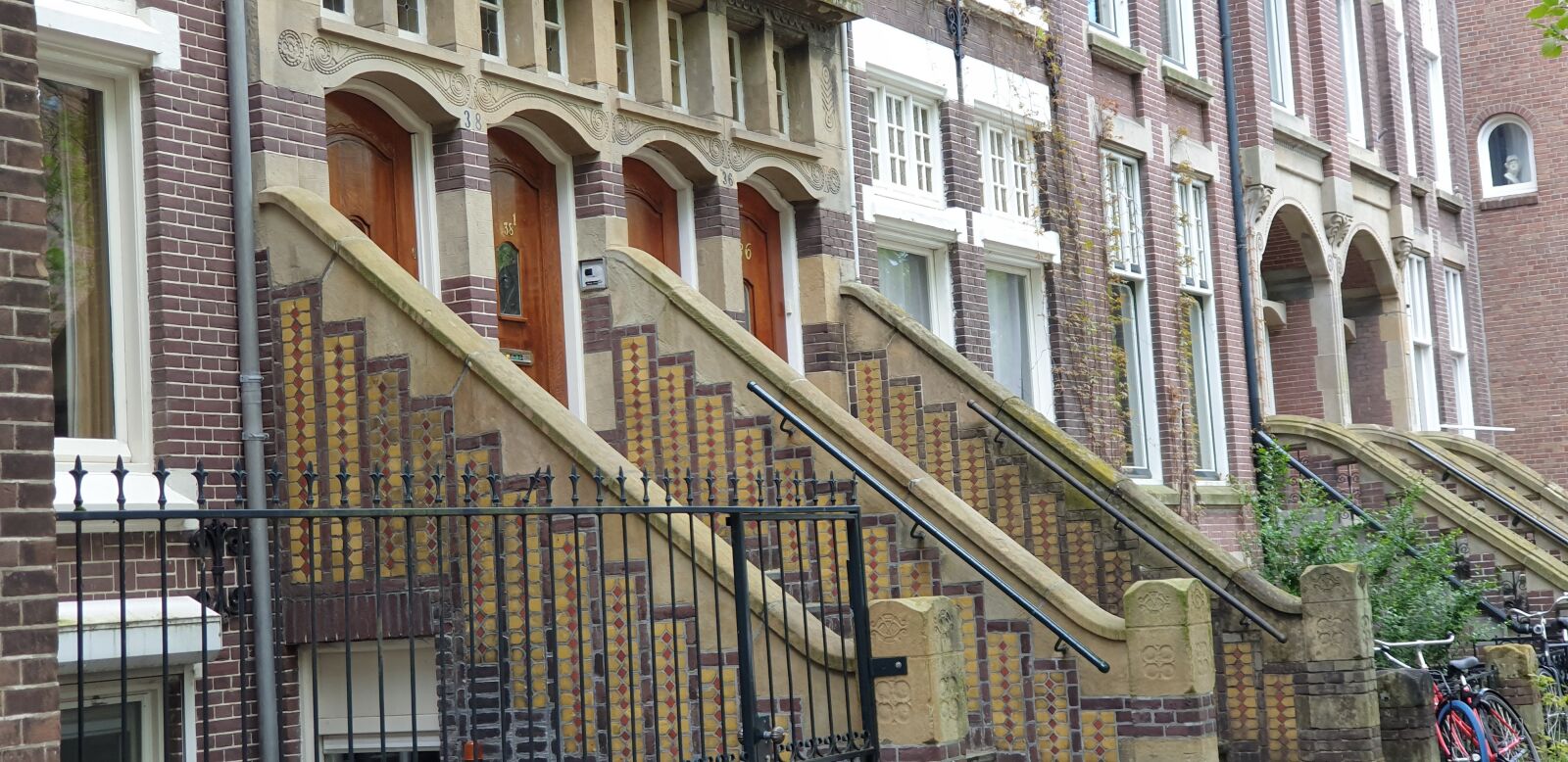 Samsung Galaxy S9+ sample photo. Amsterdam, stairs, town house photography
