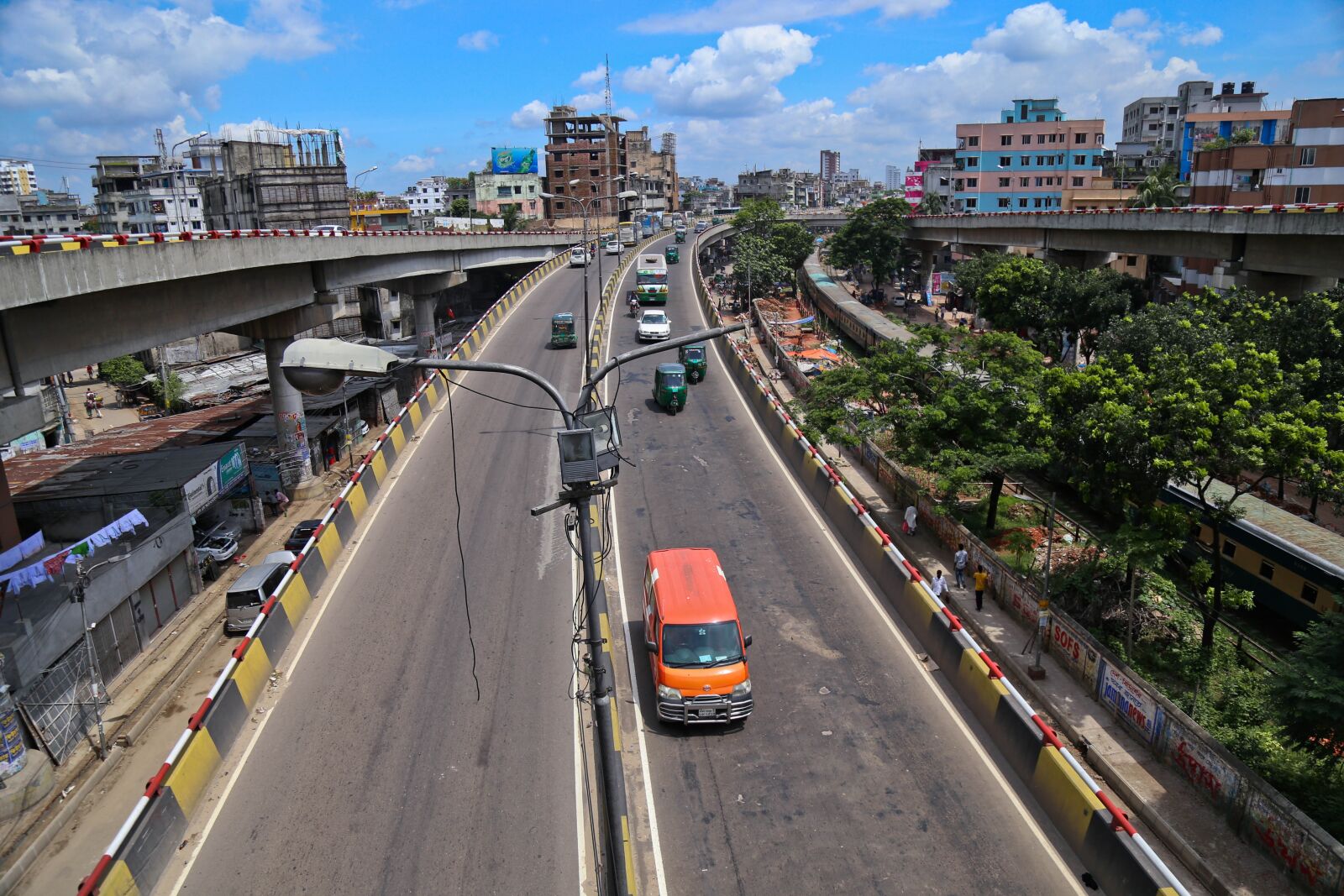 Canon EOS 6D + Canon EF 24-105mm F4L IS USM sample photo. Transportation system, travel, traffic photography
