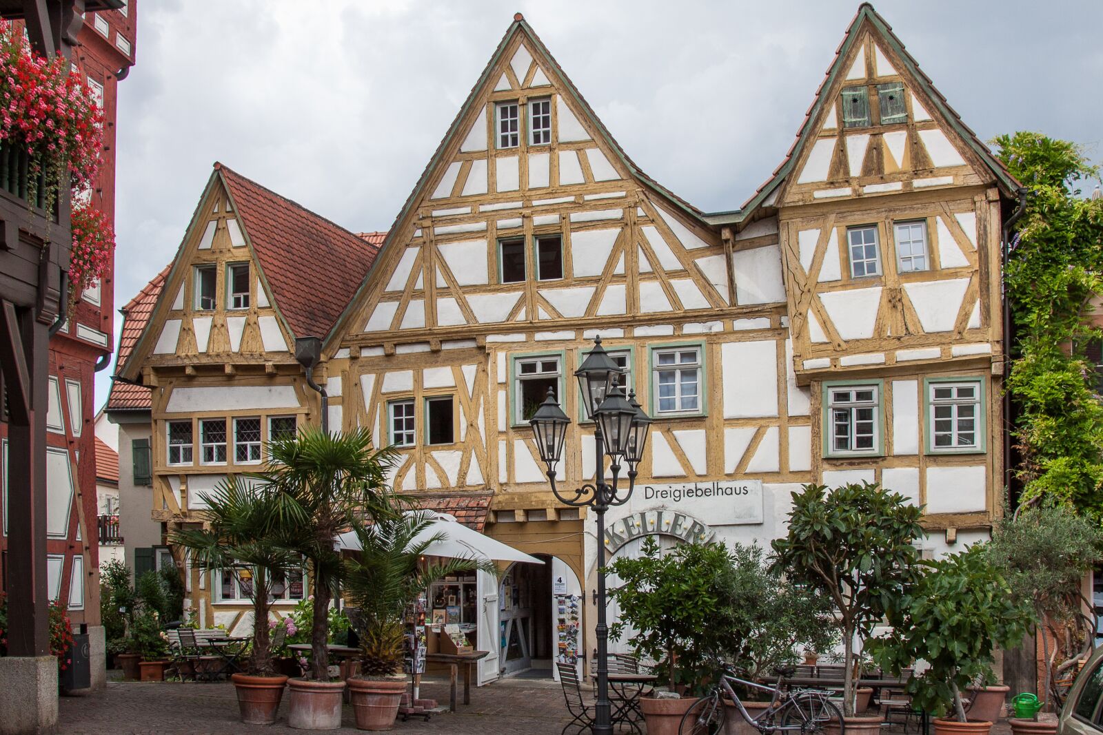 Canon EOS 50D + Canon EF 24-105mm F4L IS USM sample photo. Besigheim, wine village, gable photography