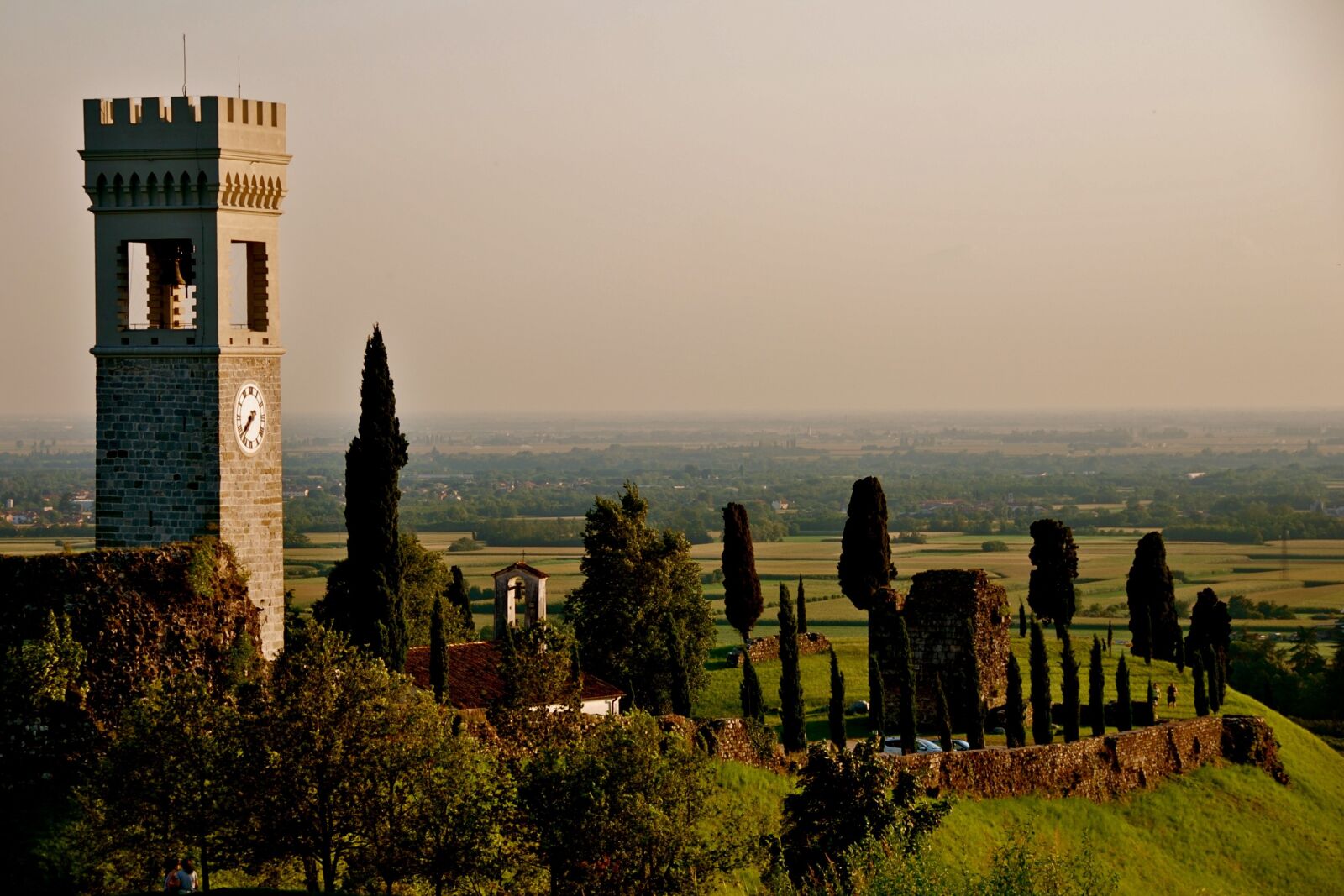 Nikon D80 sample photo. Fagagna, italy, castle photography