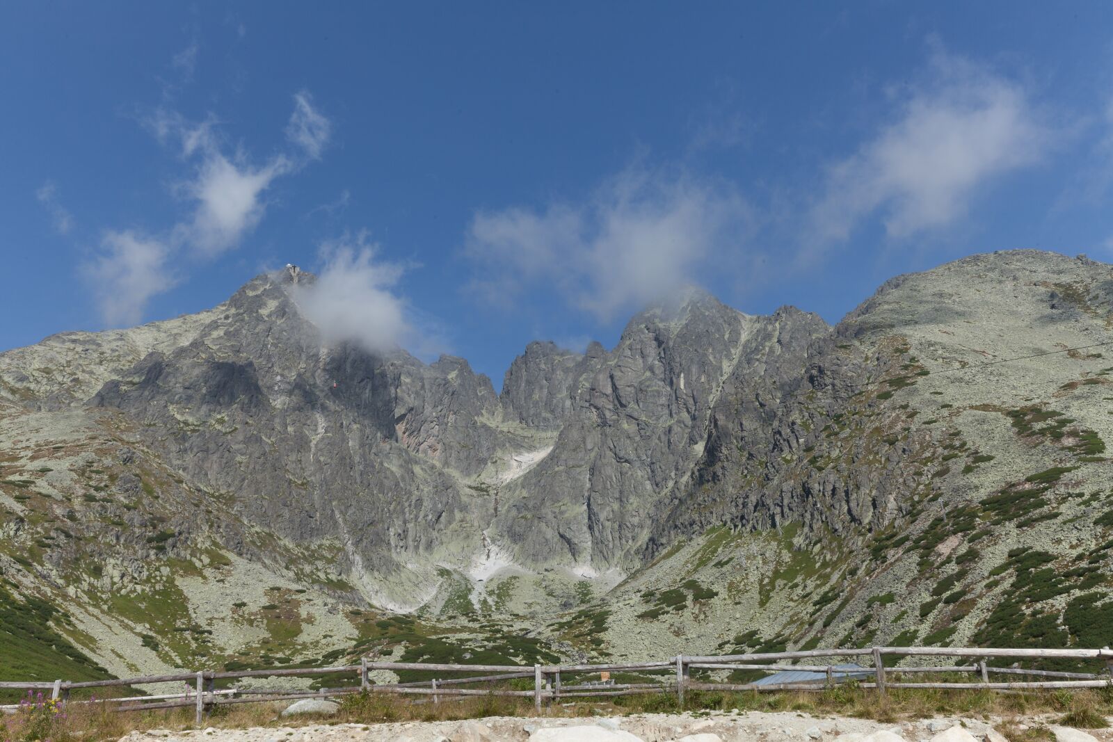 Canon EF 16-35mm F4L IS USM sample photo. Mountains, high tatras, slovakia photography