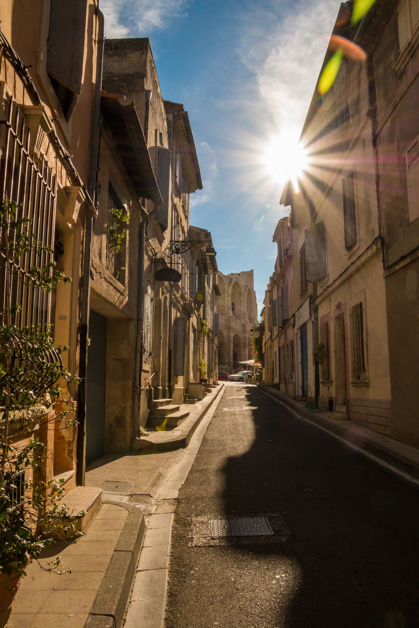 Canon EOS 70D sample photo. Arles, camargue, historic center photography
