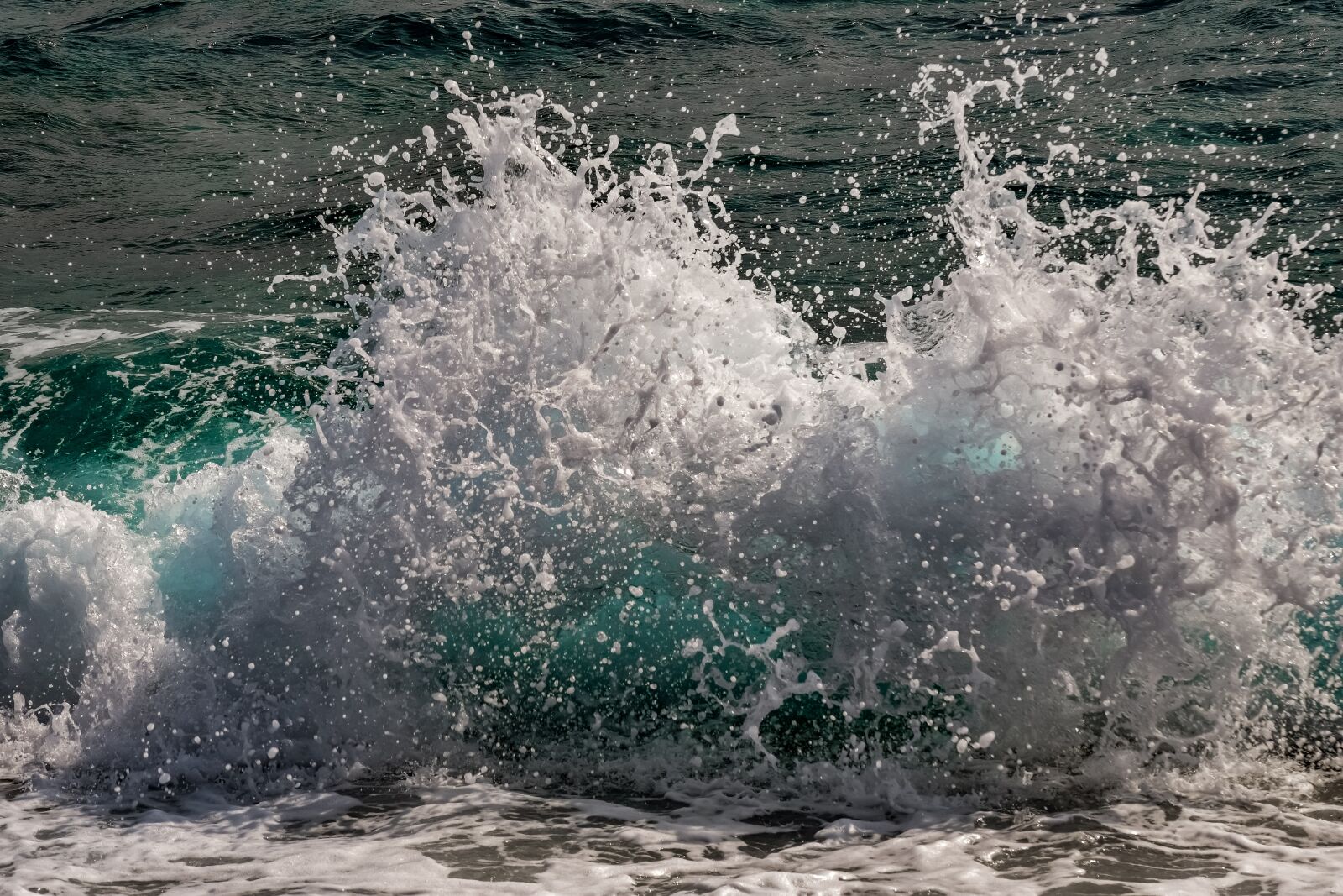 Nikon D3300 sample photo. Wave, crashing, sea photography