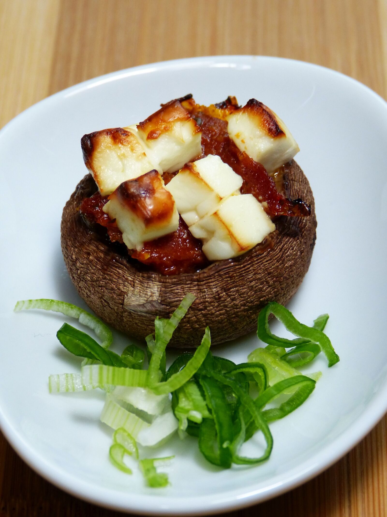 Panasonic Lumix DMC-FZ150 sample photo. Mushroom, filled, feta photography