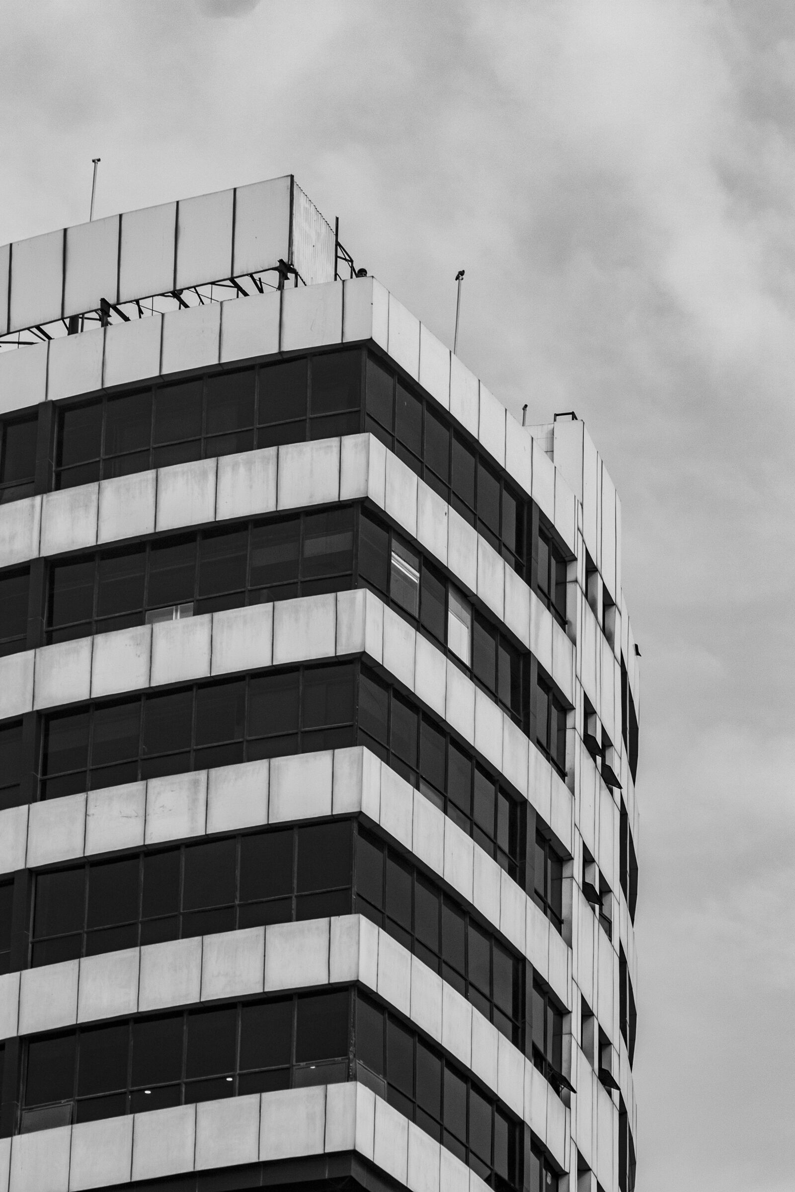 Canon EOS 700D (EOS Rebel T5i / EOS Kiss X7i) sample photo. Building, abstract, architecture photography