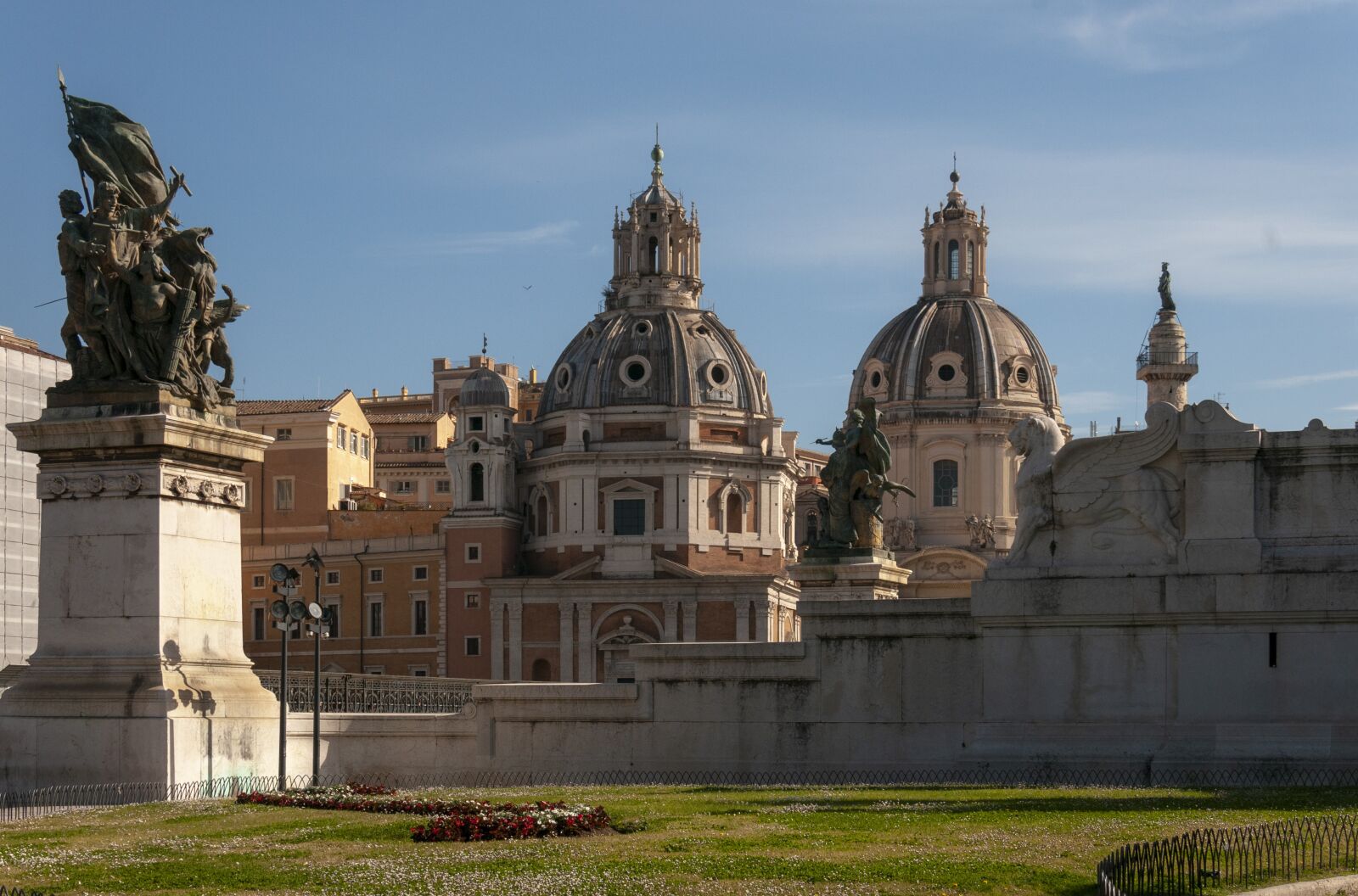 Nikon D300S sample photo. Italy, rome, architecture photography