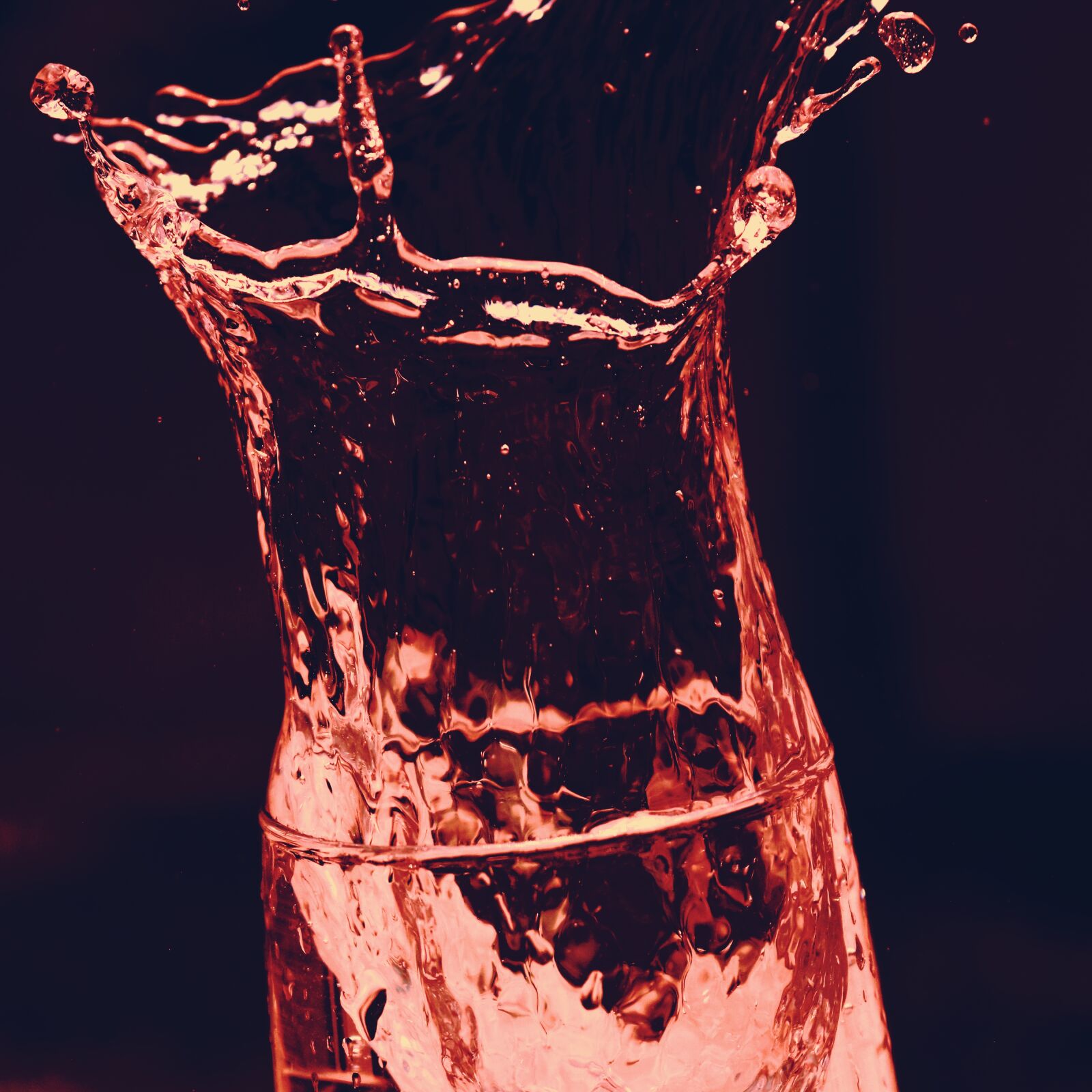 Canon EOS 750D (EOS Rebel T6i / EOS Kiss X8i) sample photo. Water glass, red, dissolved photography