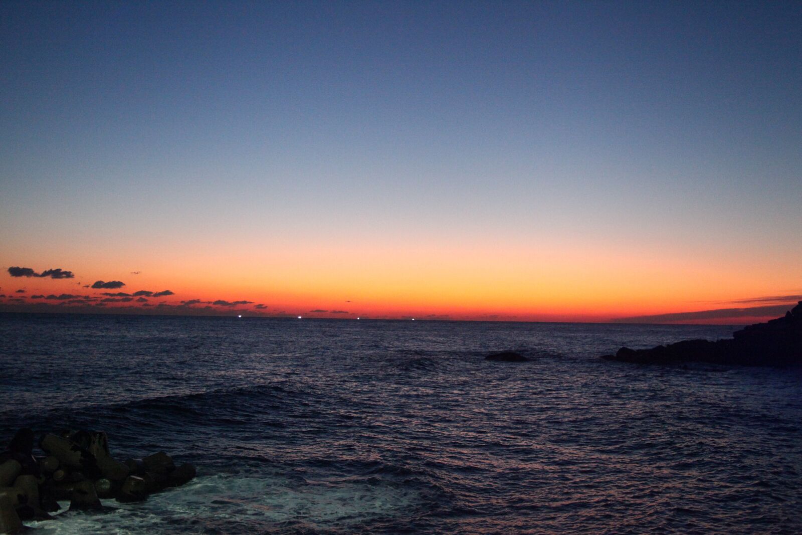 Canon EOS 5D Mark II sample photo. Sunrise, sea, landscape photography
