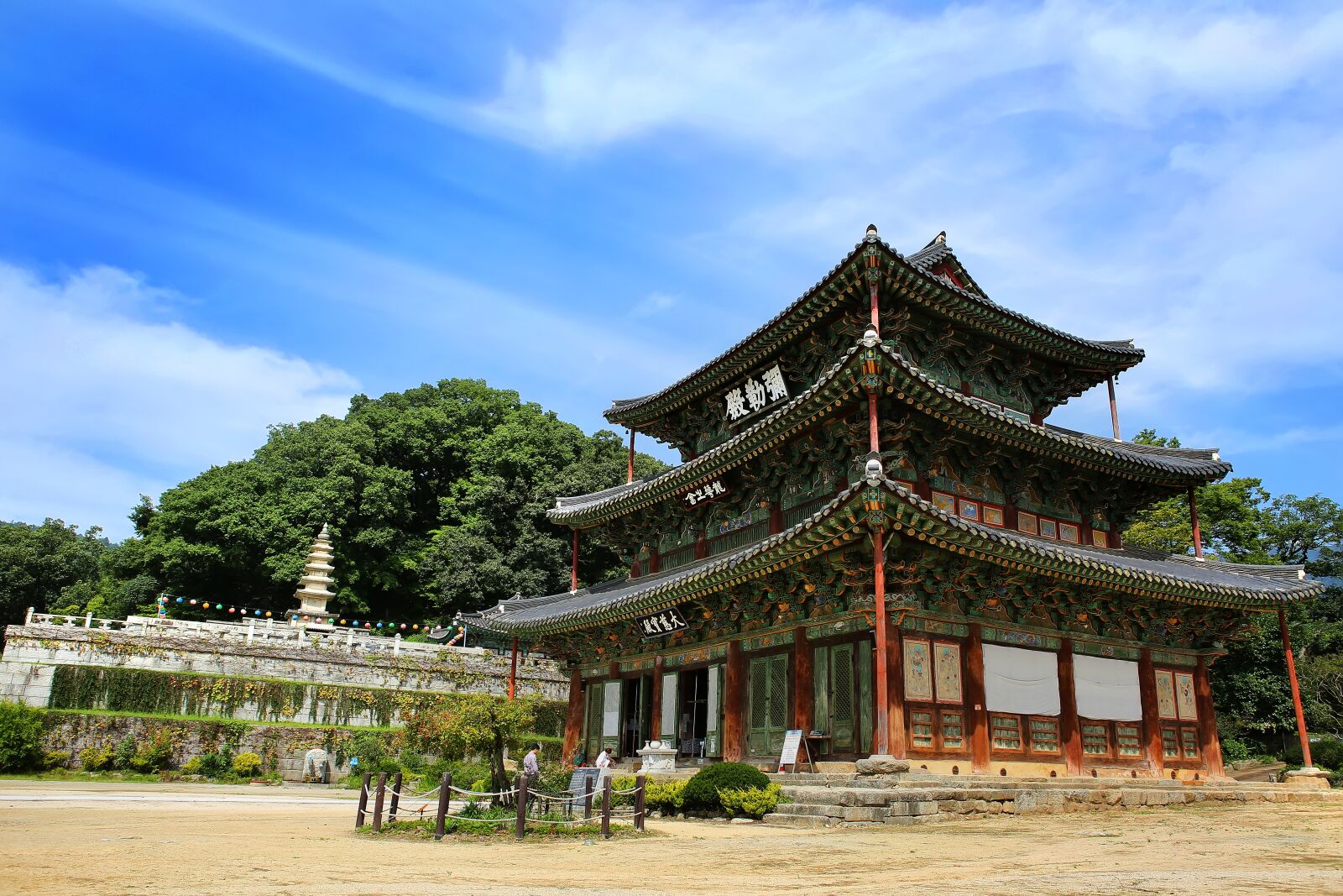 Canon EOS 5D Mark III sample photo. Jinshan company, temple, section photography