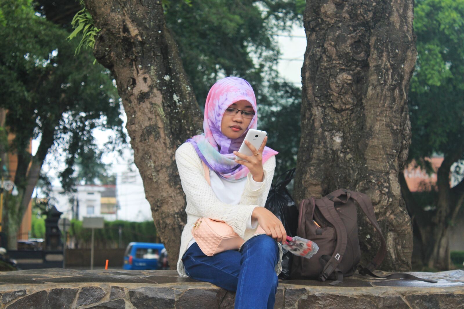 Canon EOS 1100D (EOS Rebel T3 / EOS Kiss X50) sample photo. Girl, young, hijab photography
