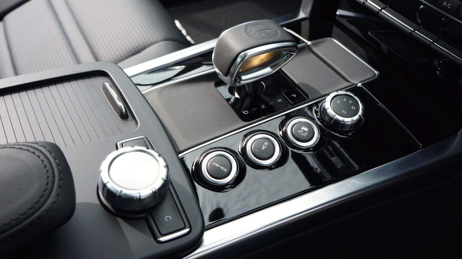 Sony Alpha NEX-5N sample photo. Button, car, gear shift photography