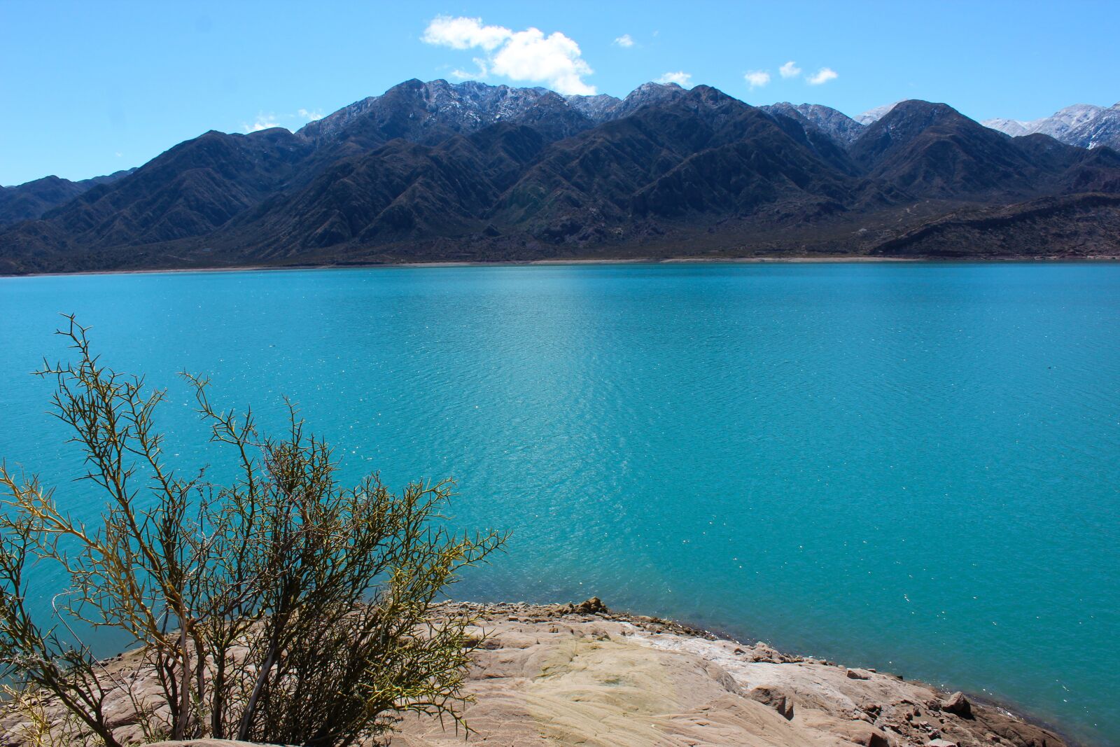 Canon EOS 1200D (EOS Rebel T5 / EOS Kiss X70 / EOS Hi) sample photo. Lake, mountain, landscape photography