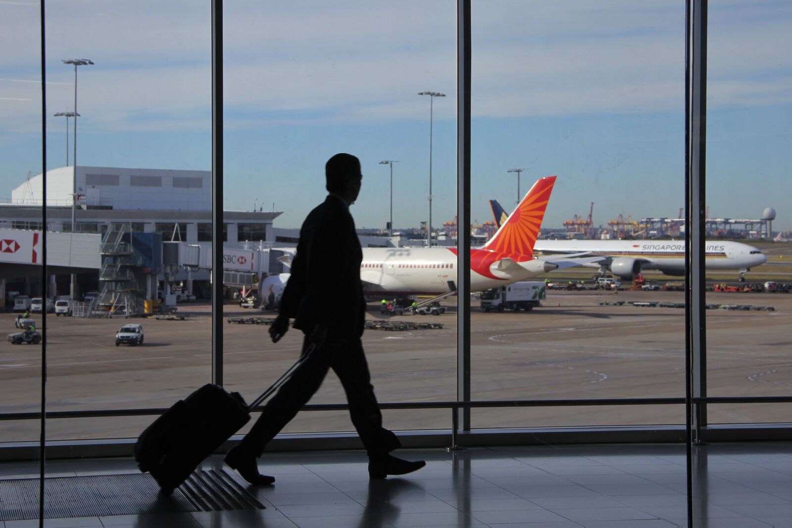 Canon EOS 60D sample photo. Silhouette, person, rushing photography
