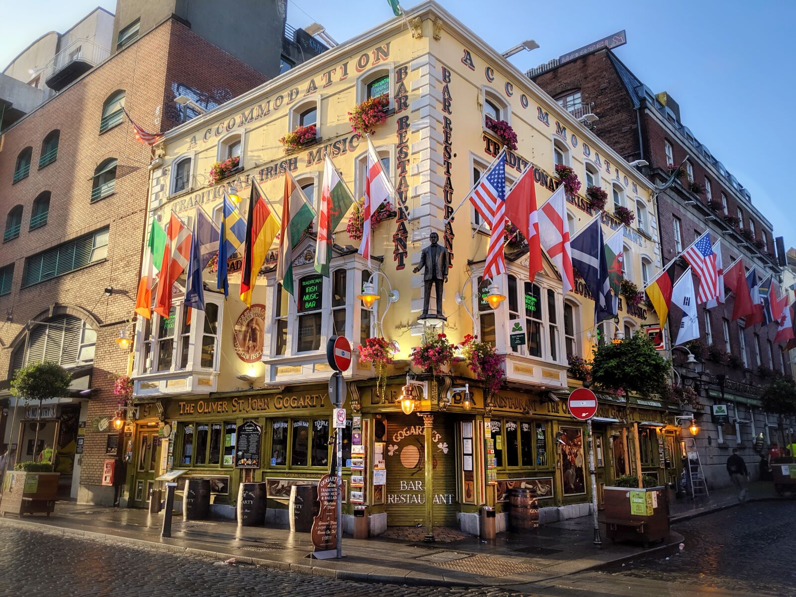 Google Pixel 3 sample photo. Dublin, ireland, travel photography