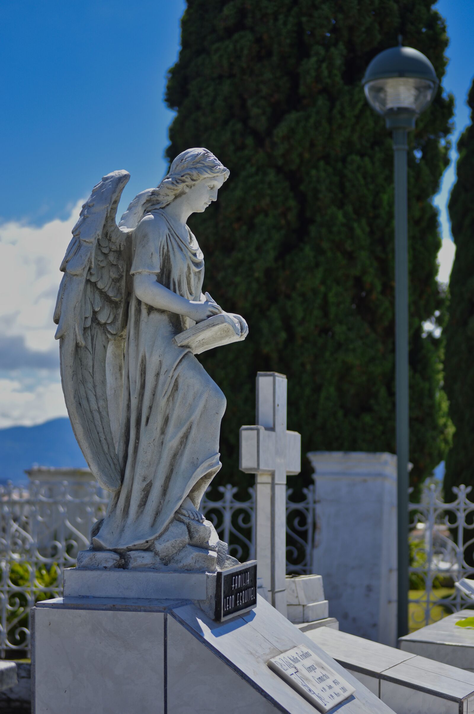 Nikon D3200 sample photo. Costa rica, cemetery, sculpture photography