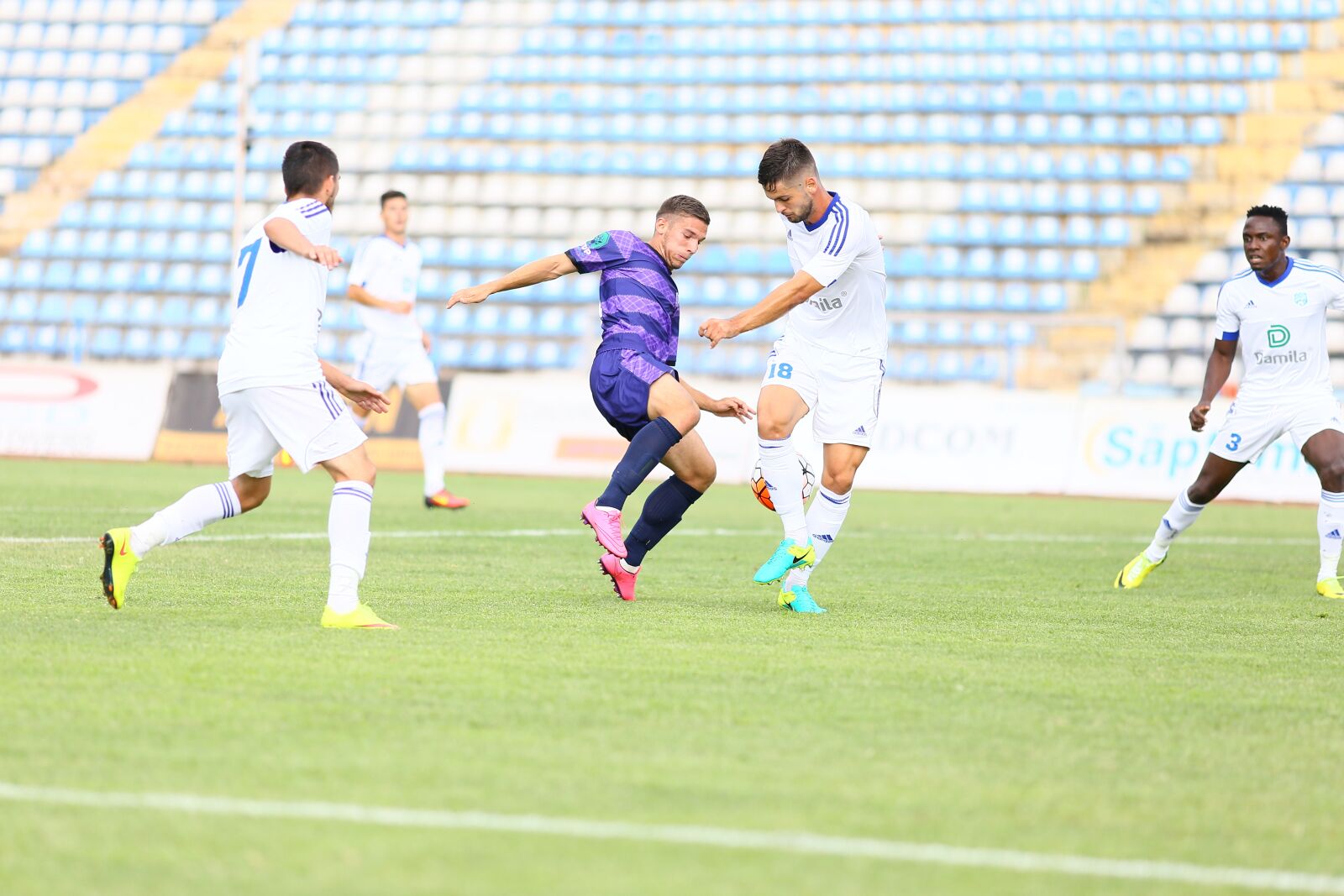 Canon EF 200mm F2.8L II USM sample photo. Sports, football but, timisoara photography