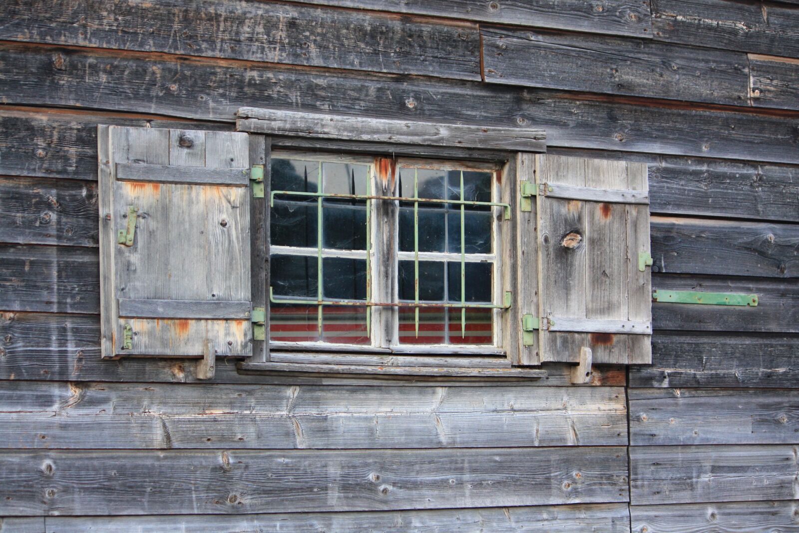 Canon EOS 450D (EOS Rebel XSi / EOS Kiss X2) sample photo. Tegernsee, lake tegern, old photography