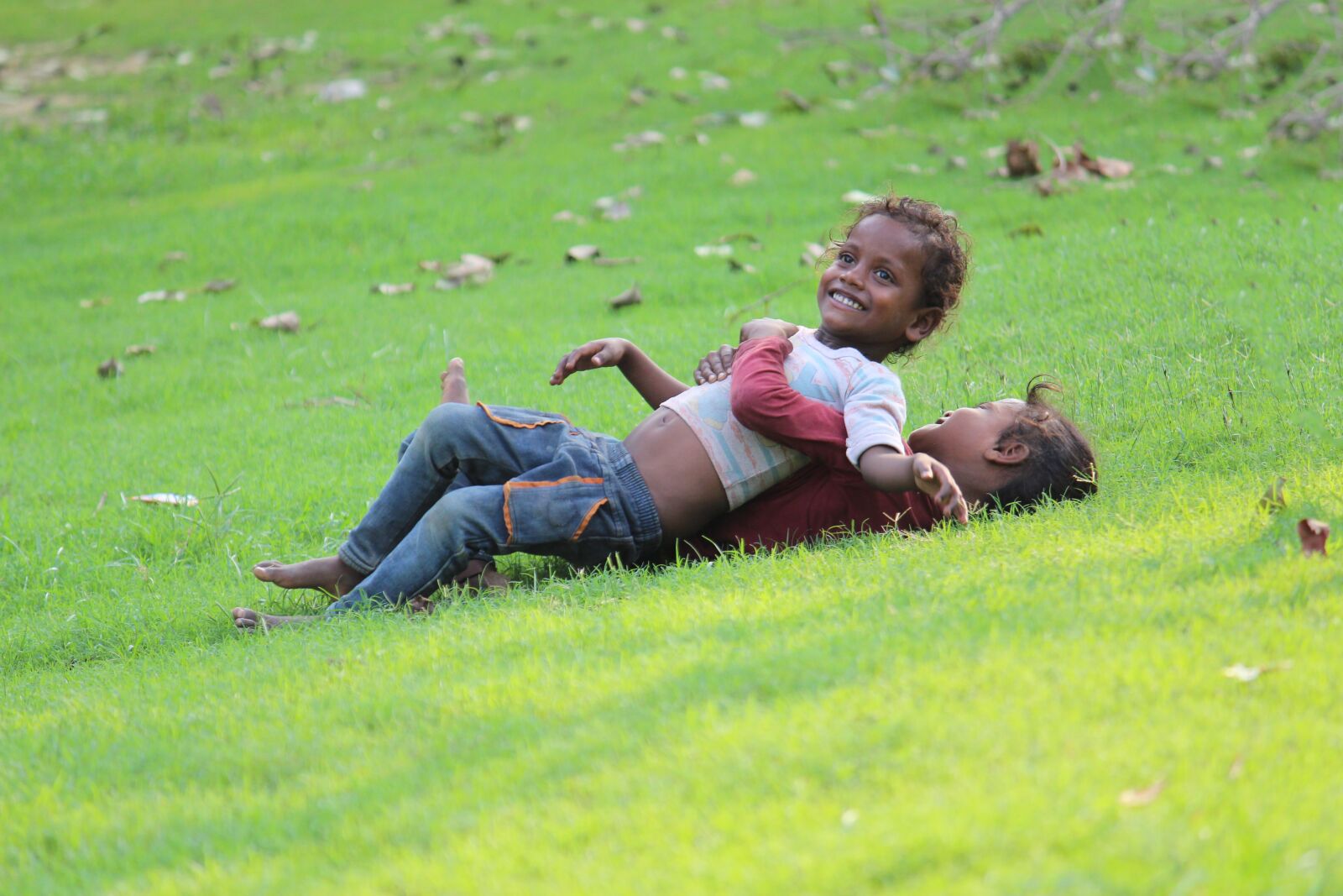 Canon EOS 700D (EOS Rebel T5i / EOS Kiss X7i) sample photo. Poor, happiness, happy photography