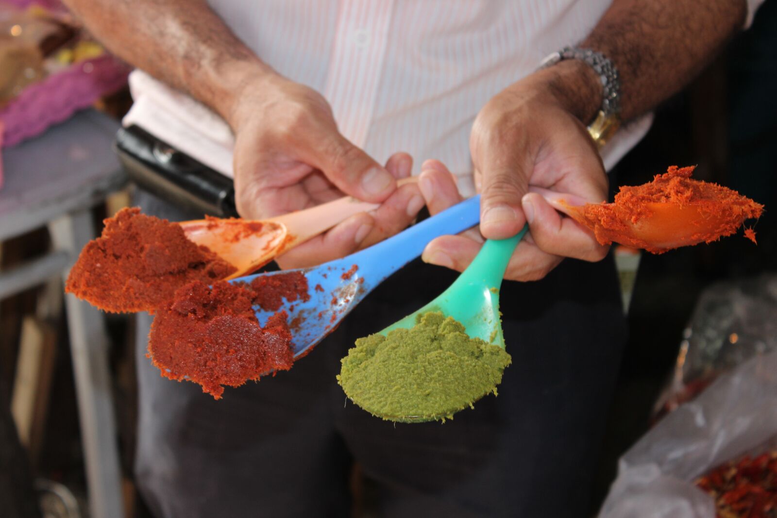 Canon EOS 600D (Rebel EOS T3i / EOS Kiss X5) sample photo. Curry, herbs, colors photography