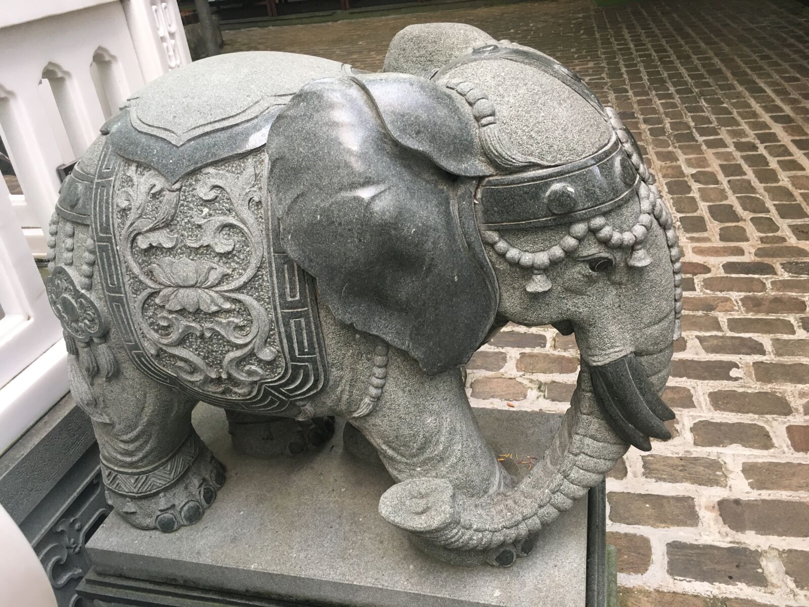 Apple iPhone 6s sample photo. Carving, elephant, sri lanka photography
