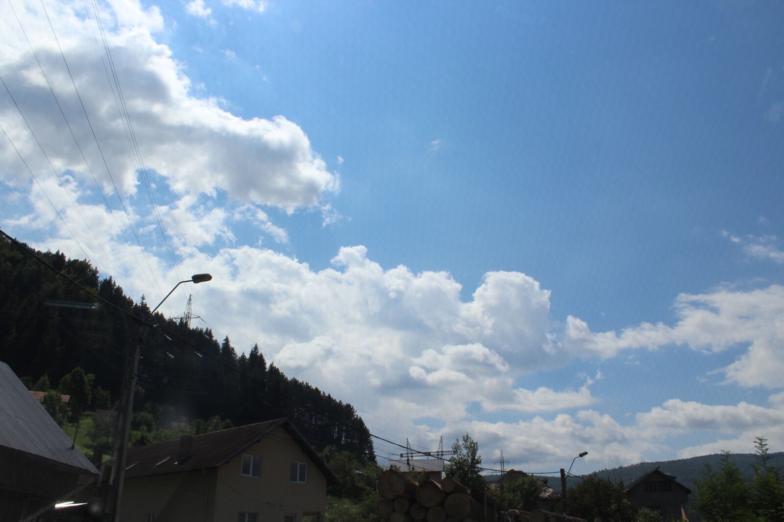Canon EOS 1200D (EOS Rebel T5 / EOS Kiss X70 / EOS Hi) sample photo. Cloud, sky, clear photography