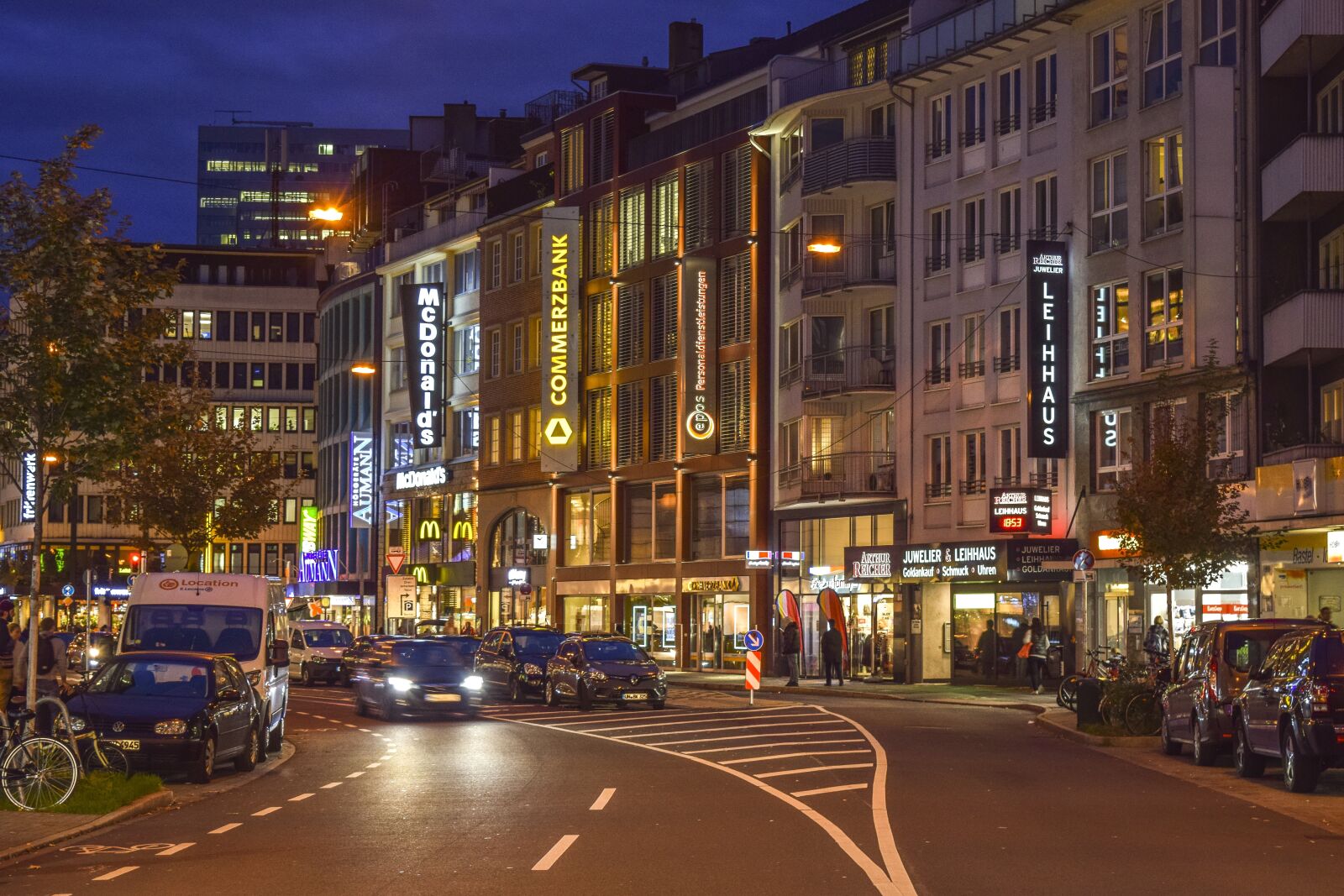 Nikon D3300 sample photo. City, night, architecture photography