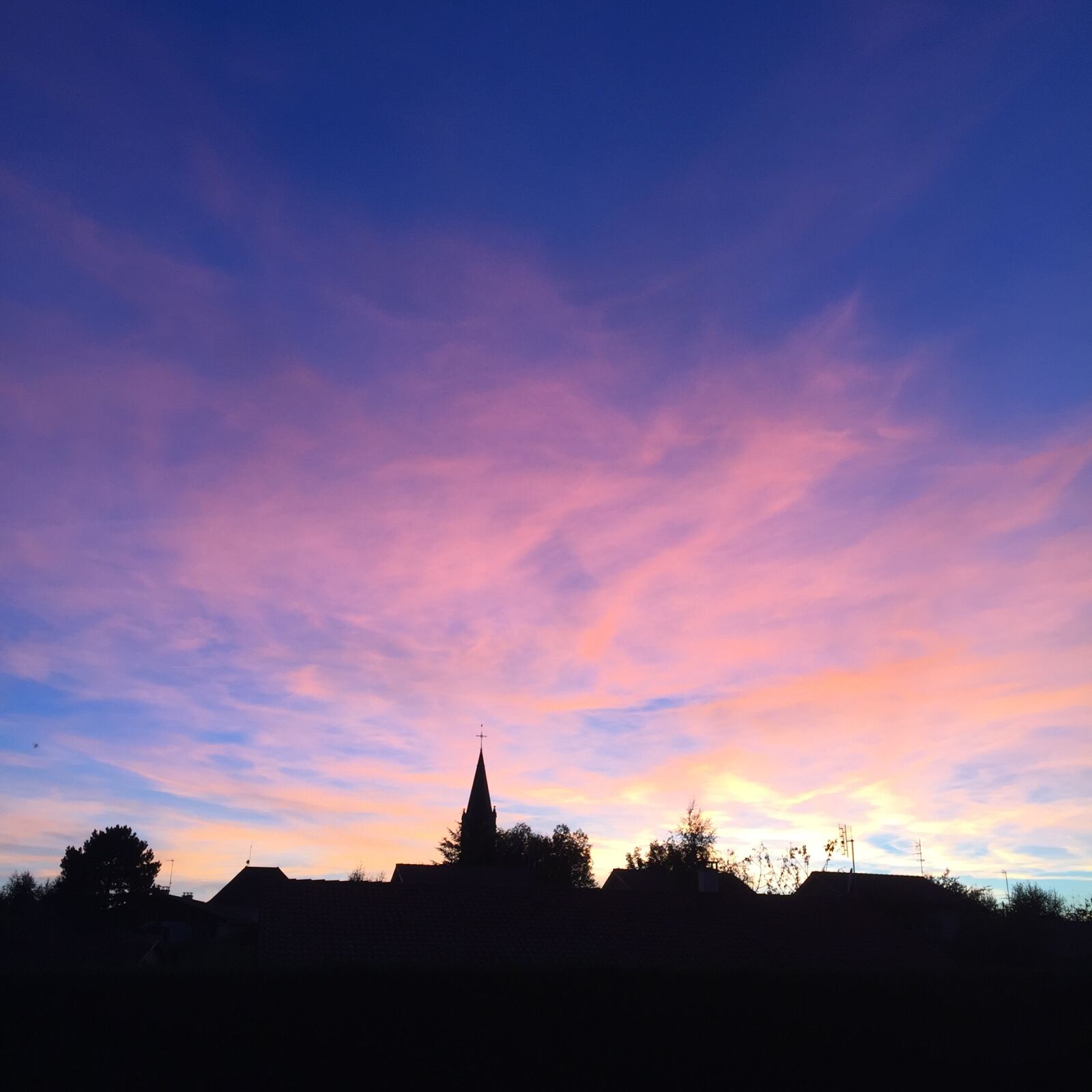 iPhone 6 Plus back camera 4.15mm f/2.2 sample photo. Sky photography