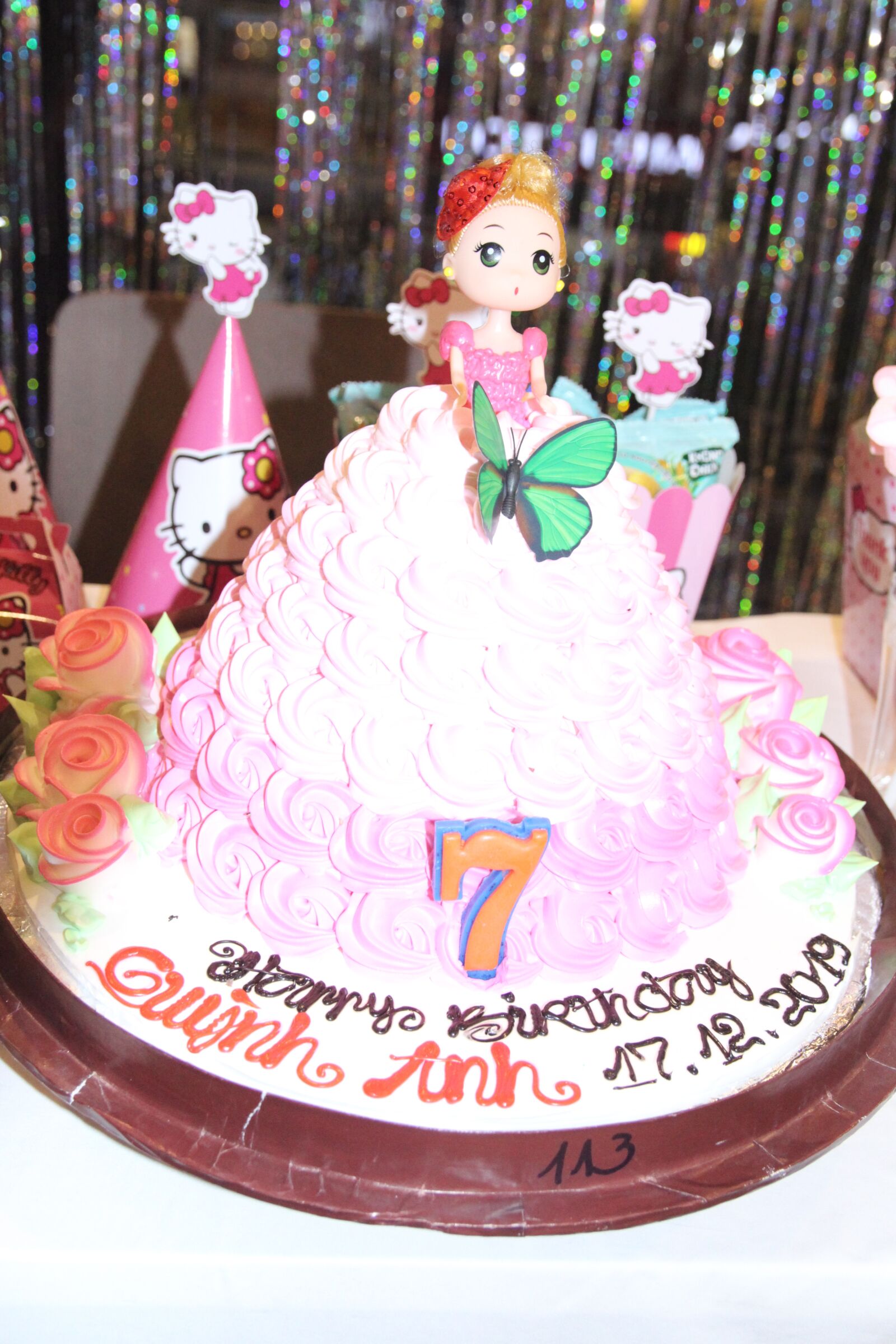 Canon EOS 700D (EOS Rebel T5i / EOS Kiss X7i) sample photo. Prince, cake, birthday photography