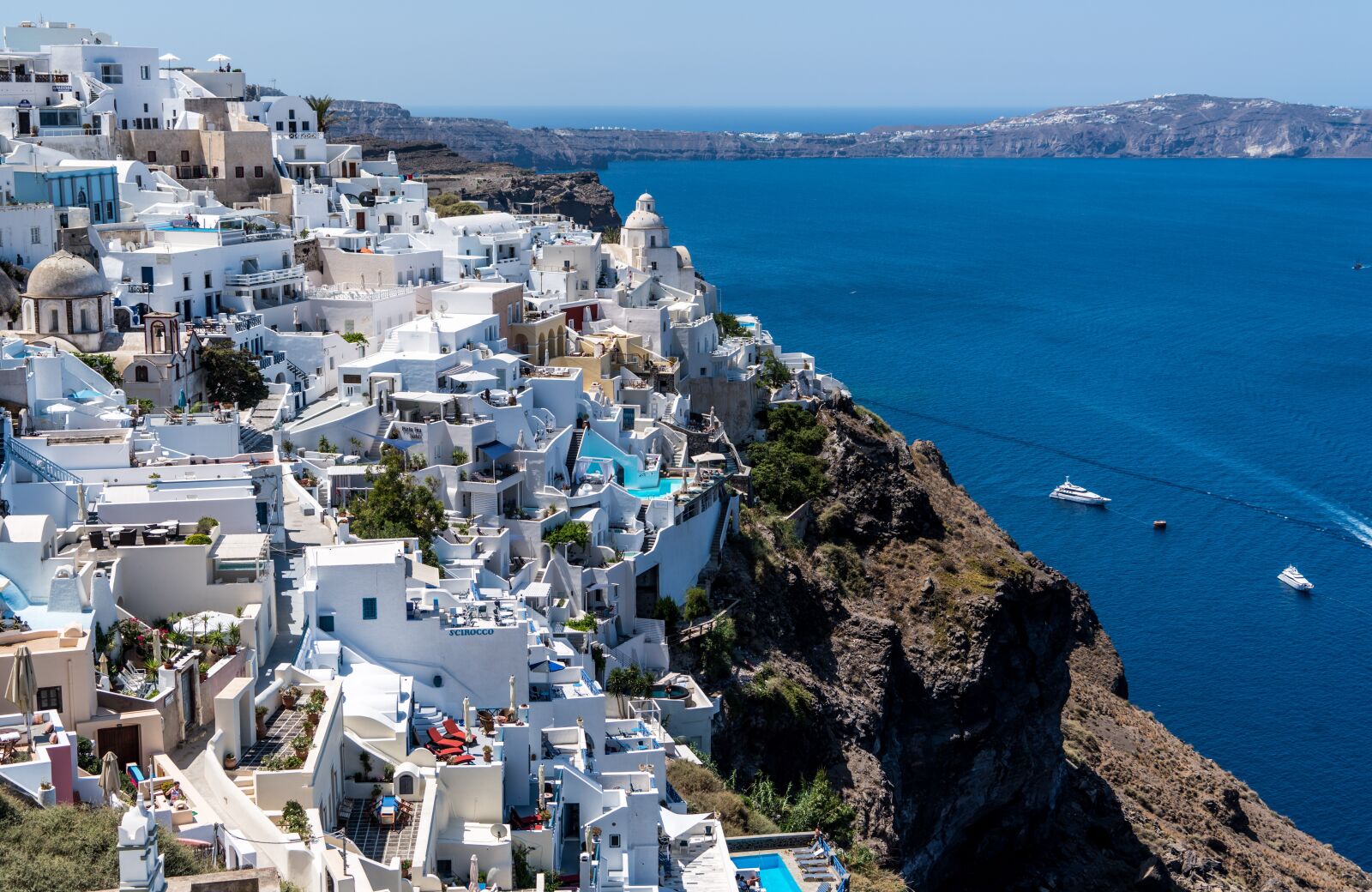 Sony a7R II + Sony FE 24-240mm F3.5-6.3 OSS sample photo. Santorini, oia, greece photography