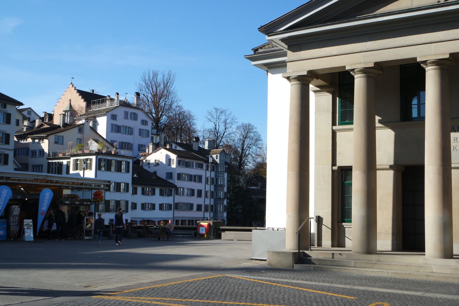 Samsung NX3000 sample photo. Zurich, historic center, limmat photography