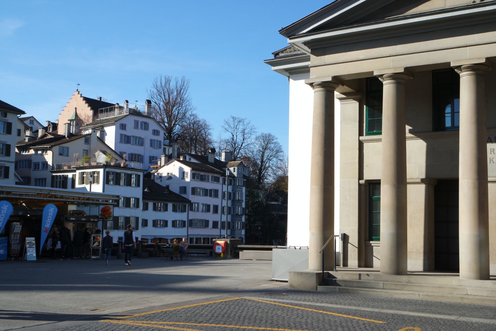 Samsung NX 16-50mm F3.5-5.6 Power Zoom ED OIS sample photo. Zurich, historic center, limmat photography