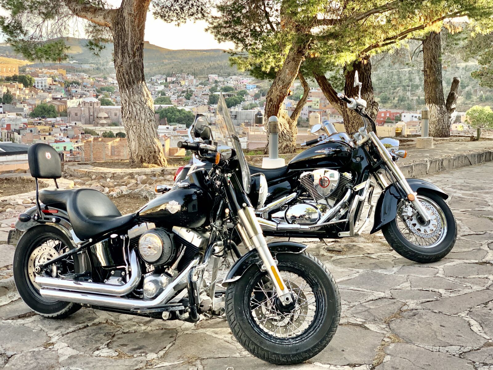 iPhone XS back dual camera 6mm f/2.4 sample photo. Motorcycles, fun, routes photography