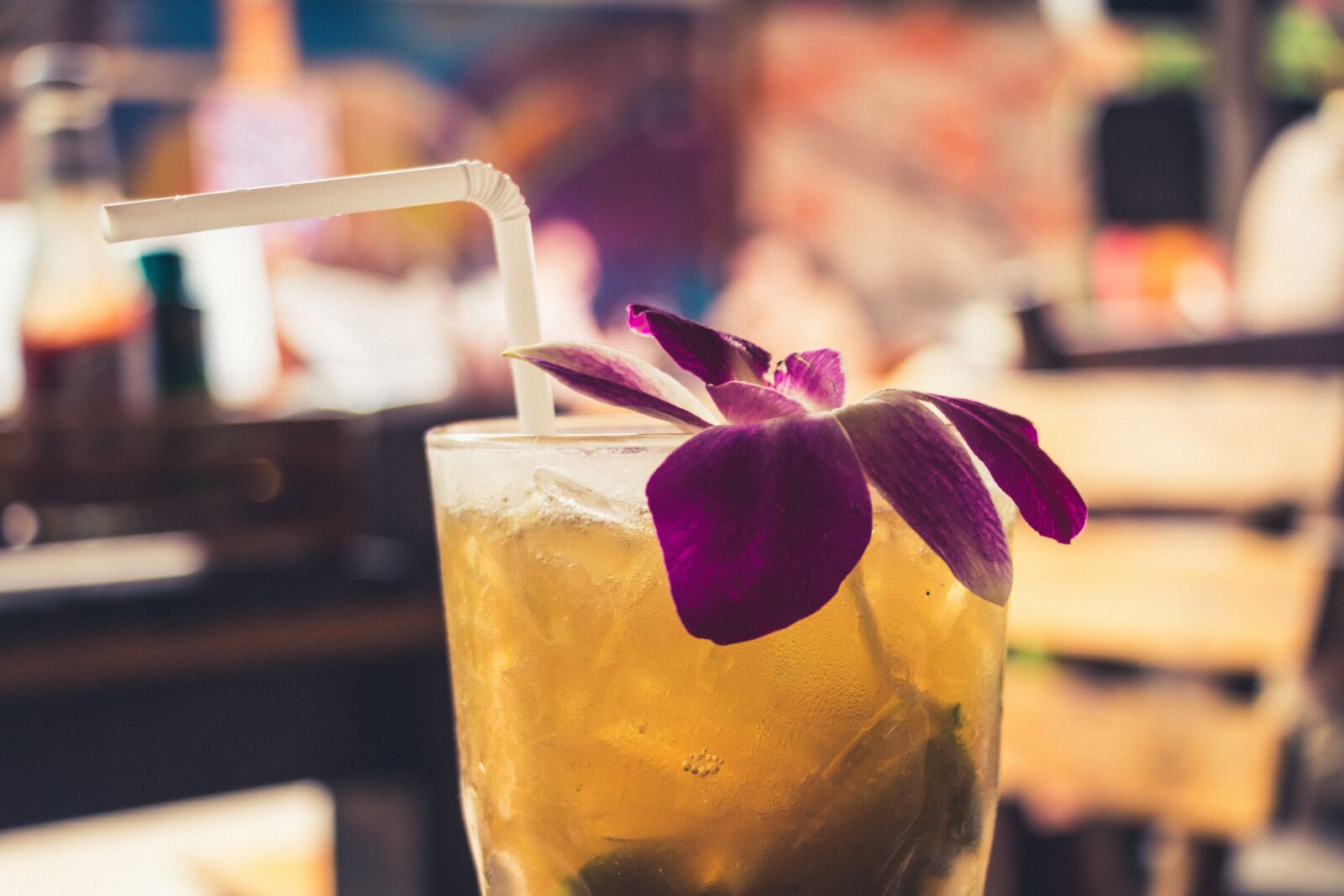 Canon EF-S 18-135mm F3.5-5.6 IS USM sample photo. Drink, thailand, the drink photography