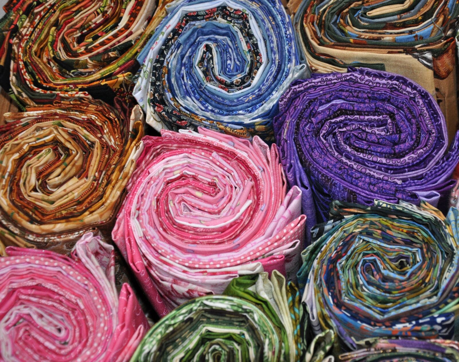 Nikon D90 sample photo. Quilt, quilting, fabric photography