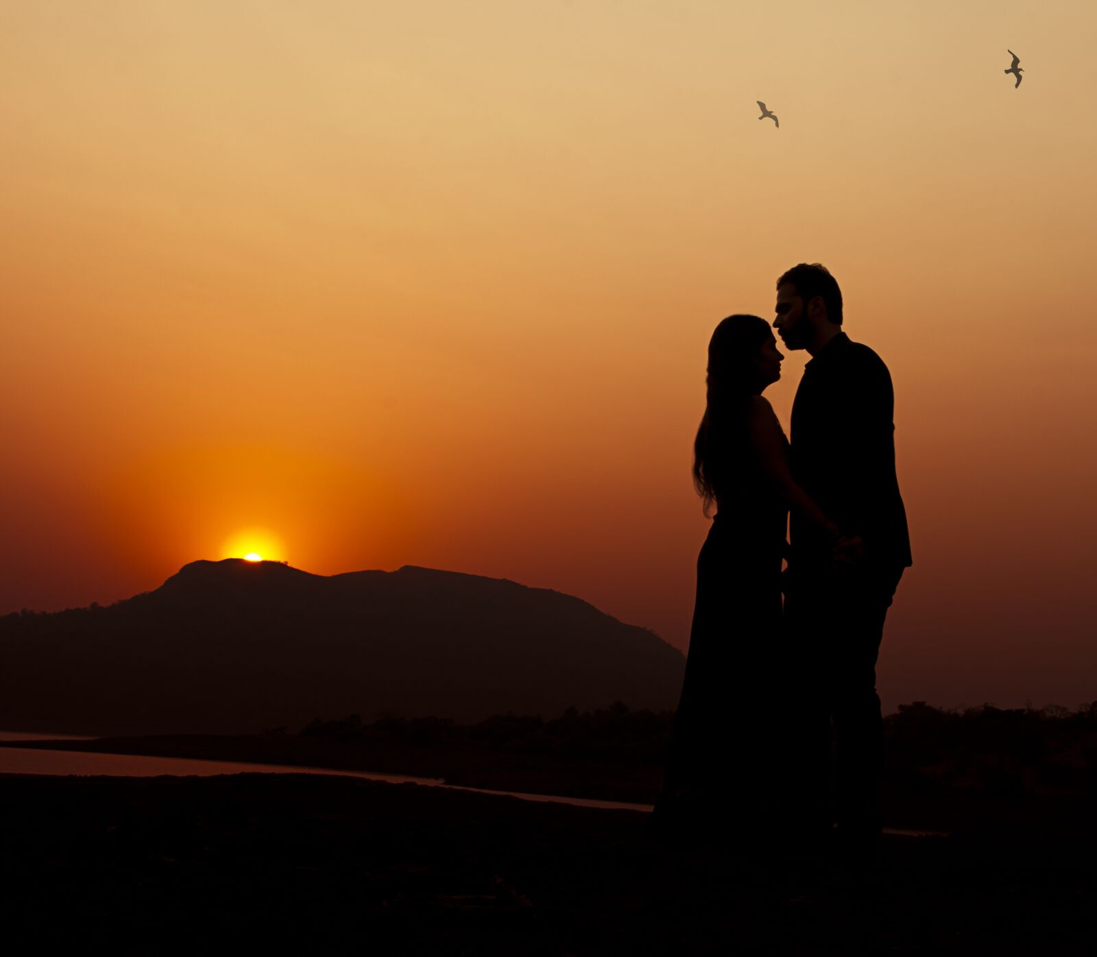 Nikon D60 sample photo. Couple, sky, evening photography