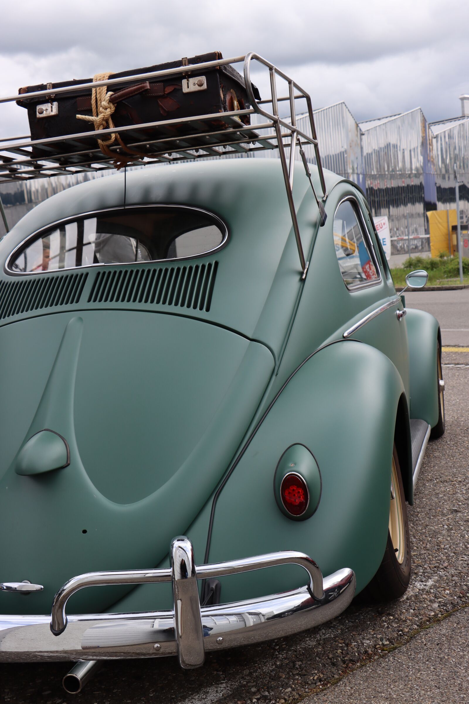 Canon EF-S 18-135mm F3.5-5.6 IS USM sample photo. Vw, beetle, auto photography