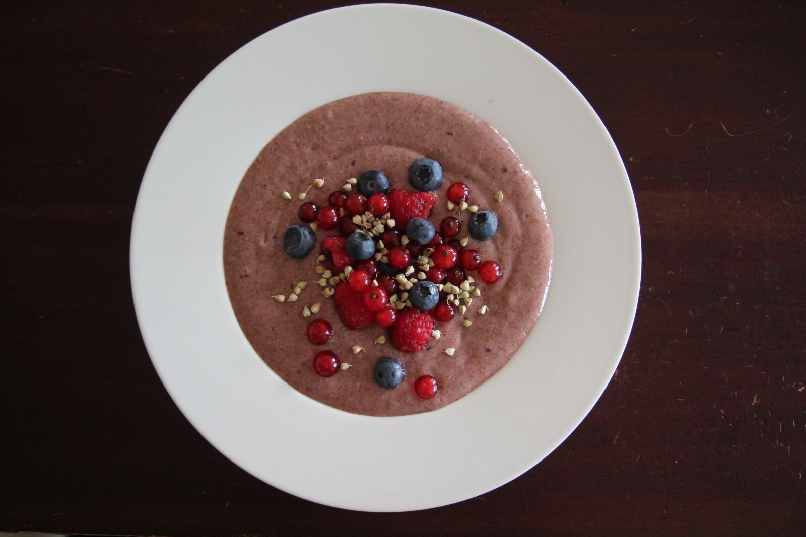 Canon EOS 600D (Rebel EOS T3i / EOS Kiss X5) sample photo. Raw food, food, blueberries photography