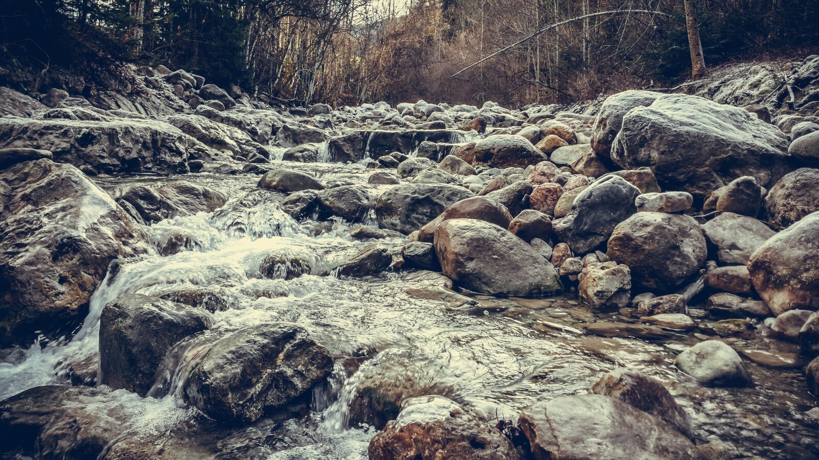 Samsung Galaxy Note4 sample photo. Nature, rock, waters photography