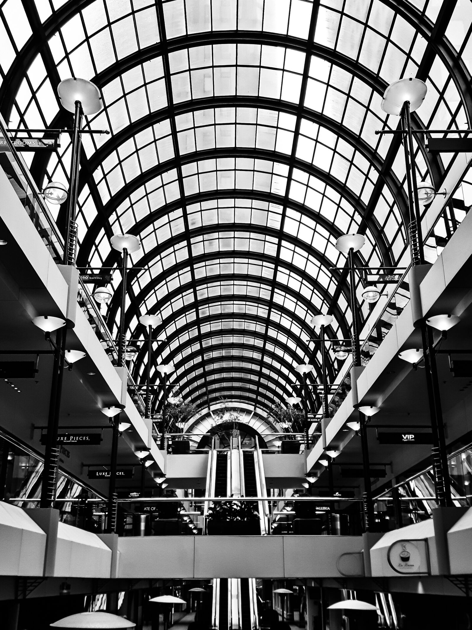 Samsung Galaxy S5 Neo sample photo. Shopping centre, stairs, market photography