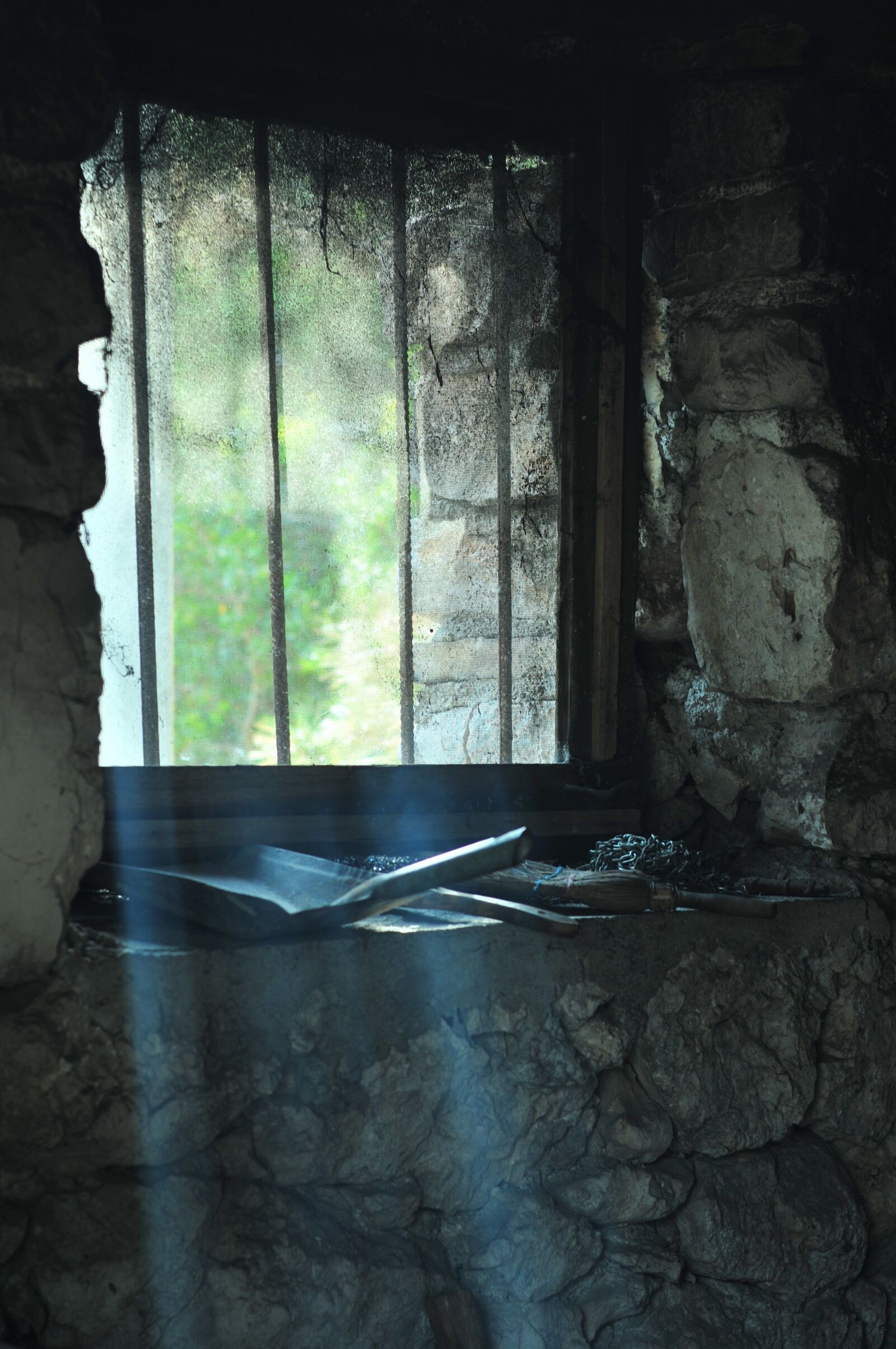 Nikon D300 sample photo. Window, incidence of light photography