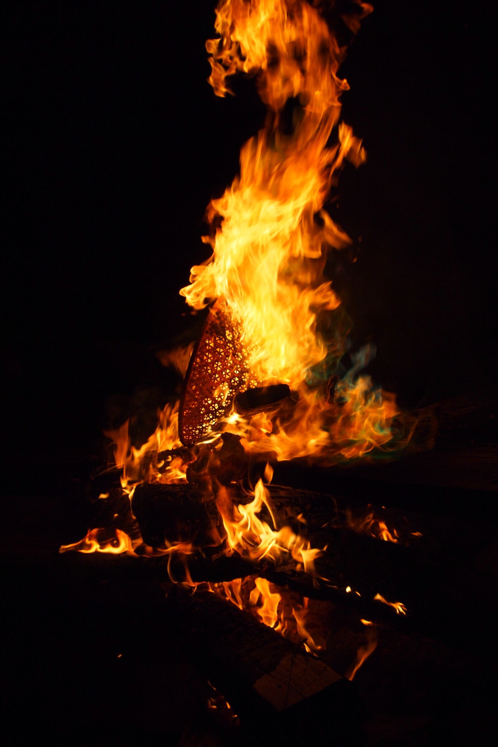 Olympus PEN E-PL1 sample photo. Fire, campfire, bonfire photography