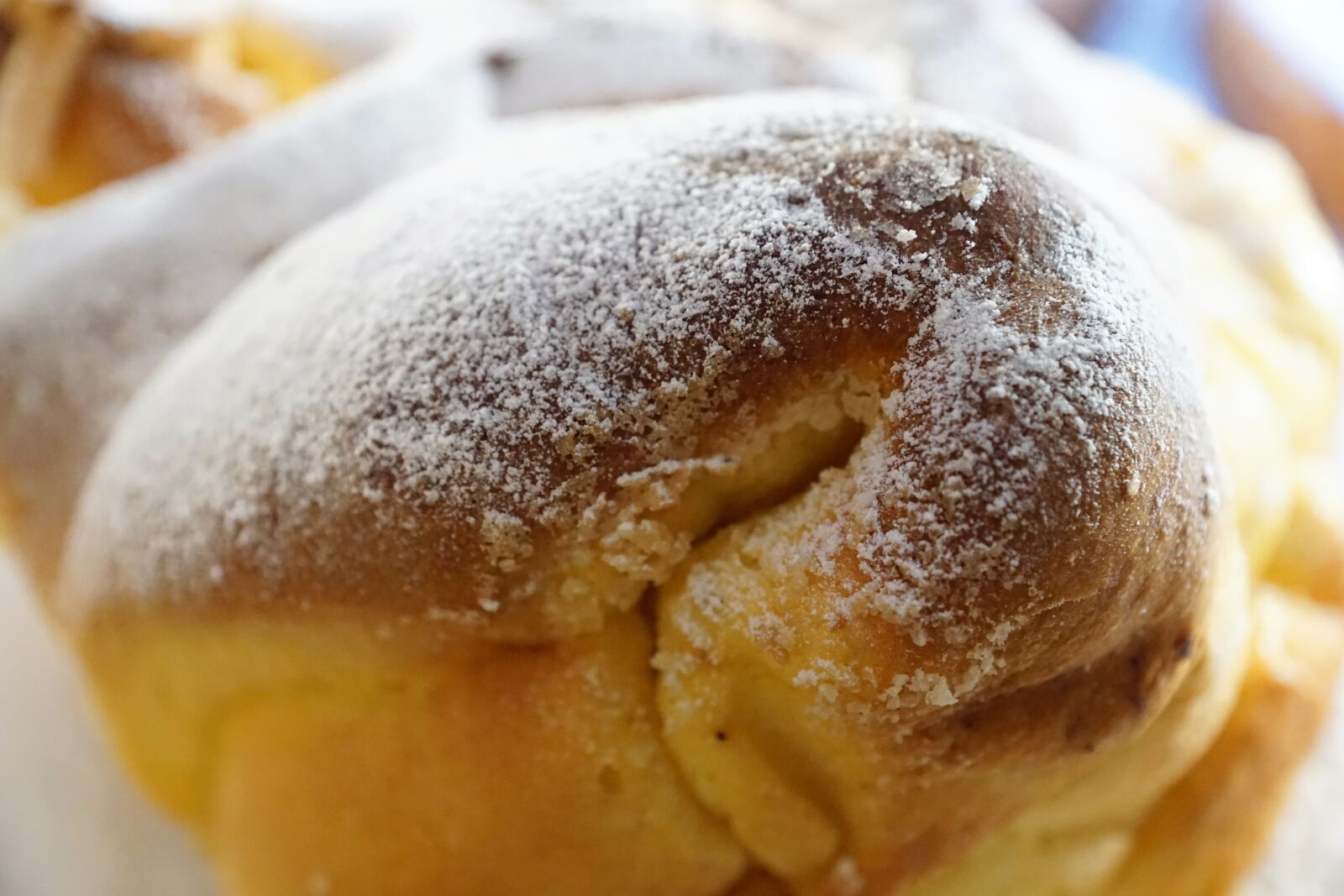 Sony ILCA-77M2 + Sony DT 16-50mm F2.8 SSM sample photo. Bread, yellow, eat photography