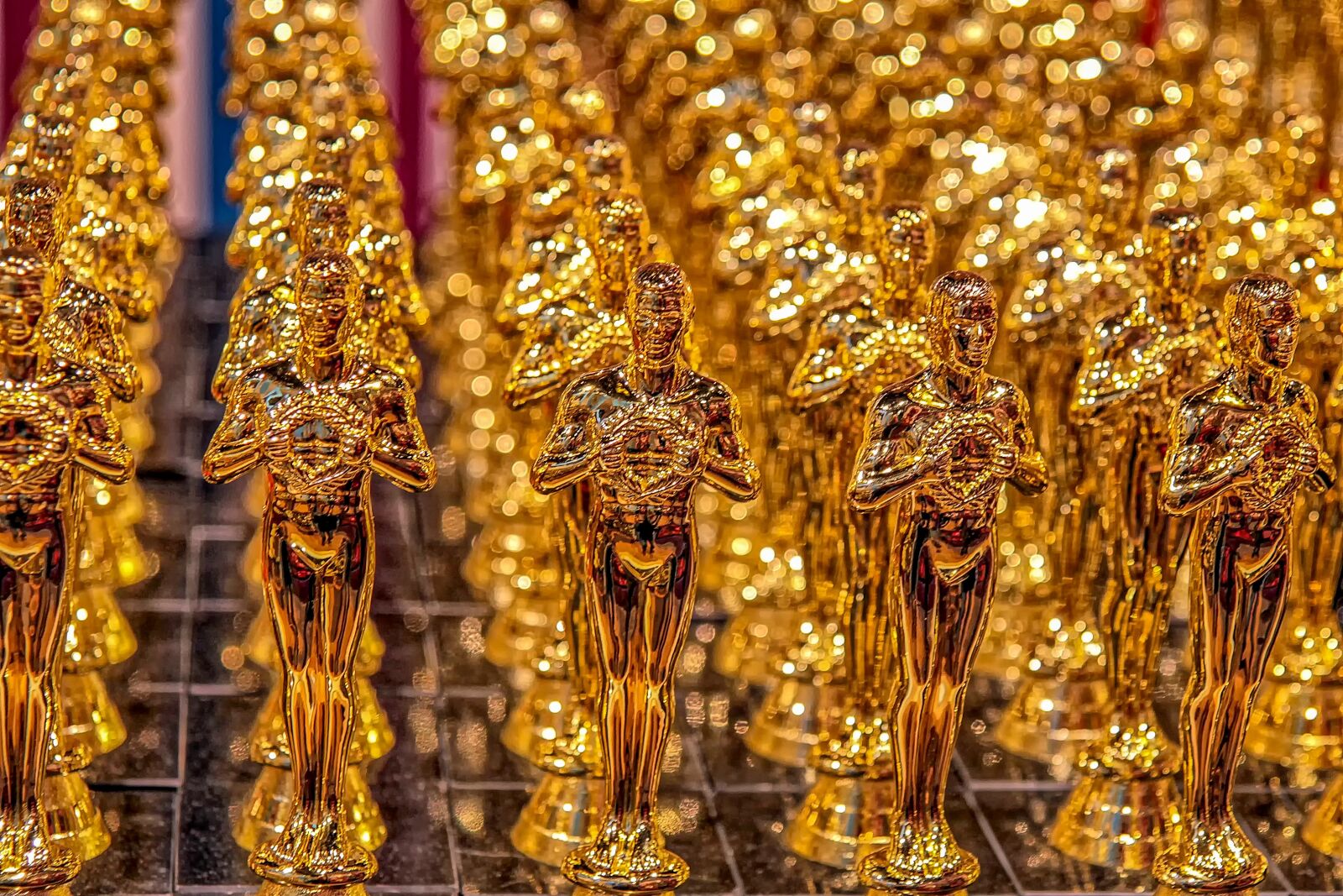 Canon EOS 60D sample photo. Oscar, cup, trophy photography