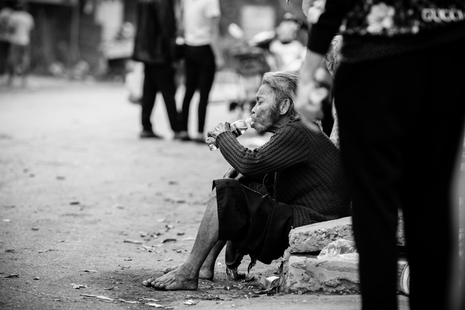 Nikon D610 sample photo. People, street, live photography