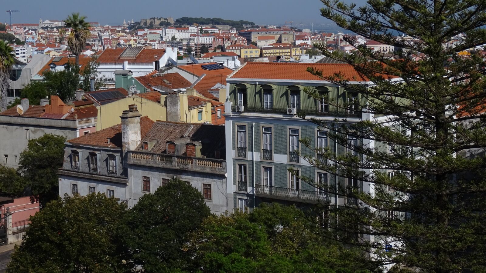 Sony DSC-HX60 sample photo. Lisbon, portugal, city photography