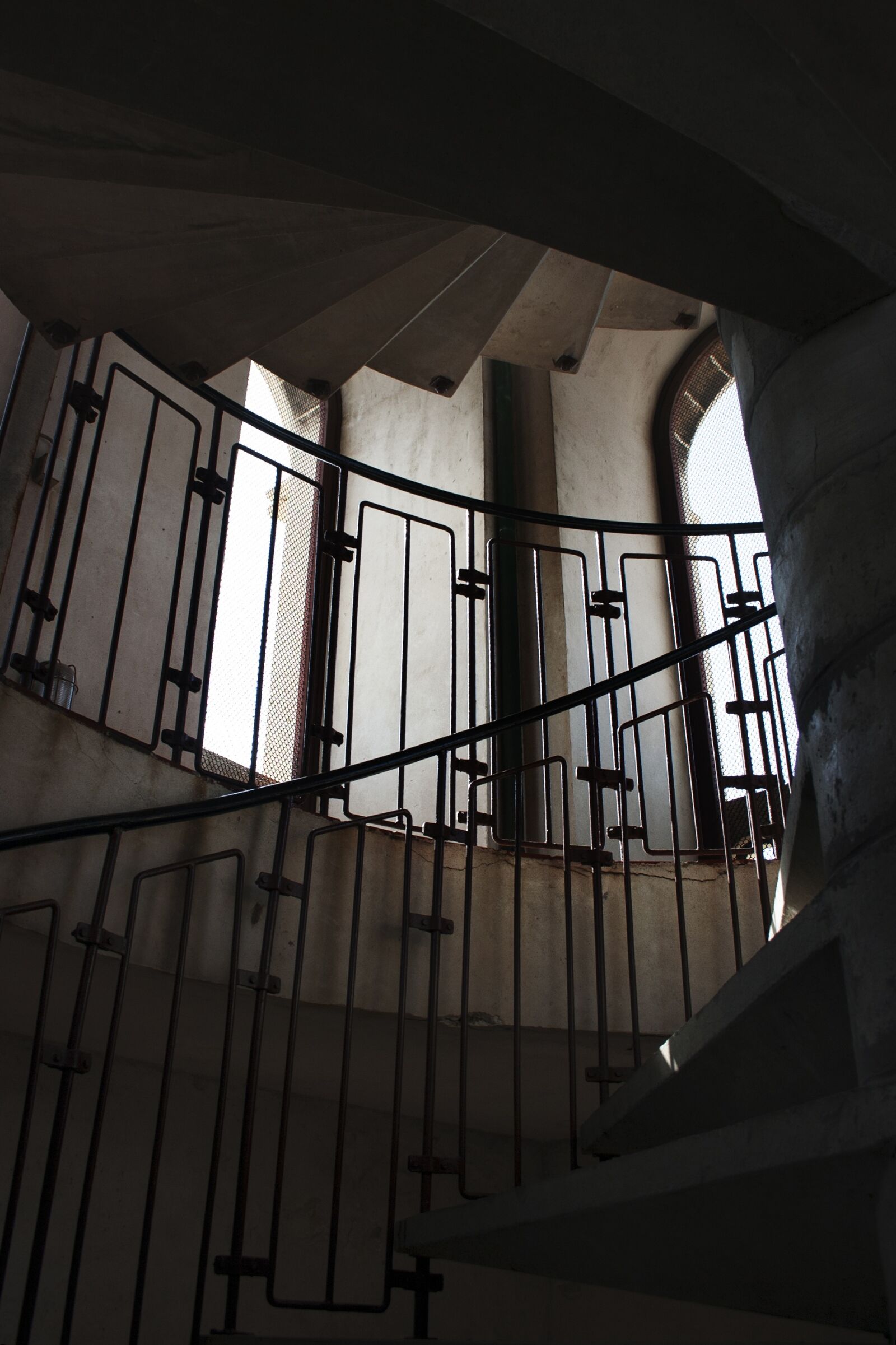 Canon EOS 300D (EOS Digital Rebel / EOS Kiss Digital) sample photo. A spiral staircase, the photography
